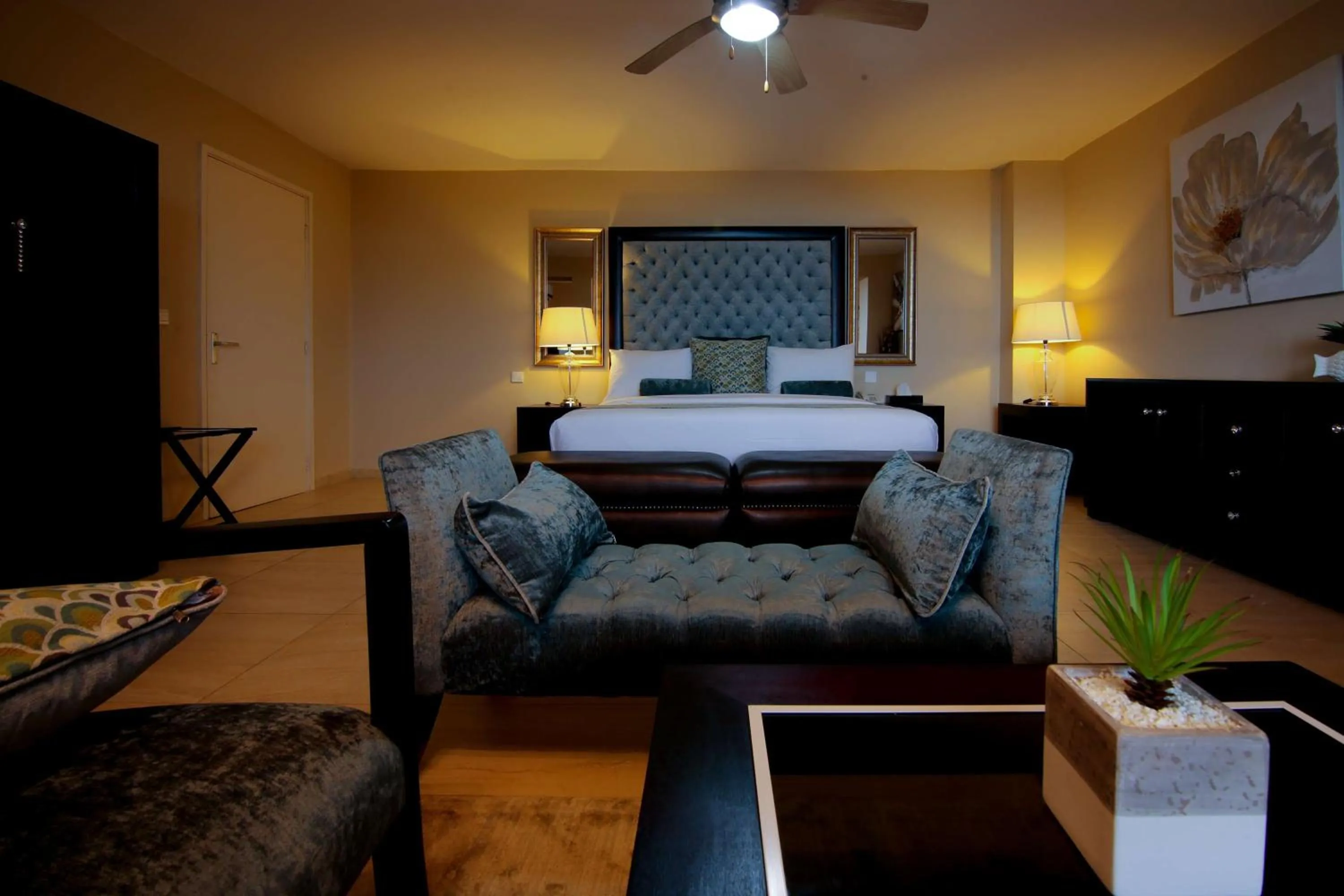 Photo of the whole room, Bed in Best Western Plus Accra Beach Hotel