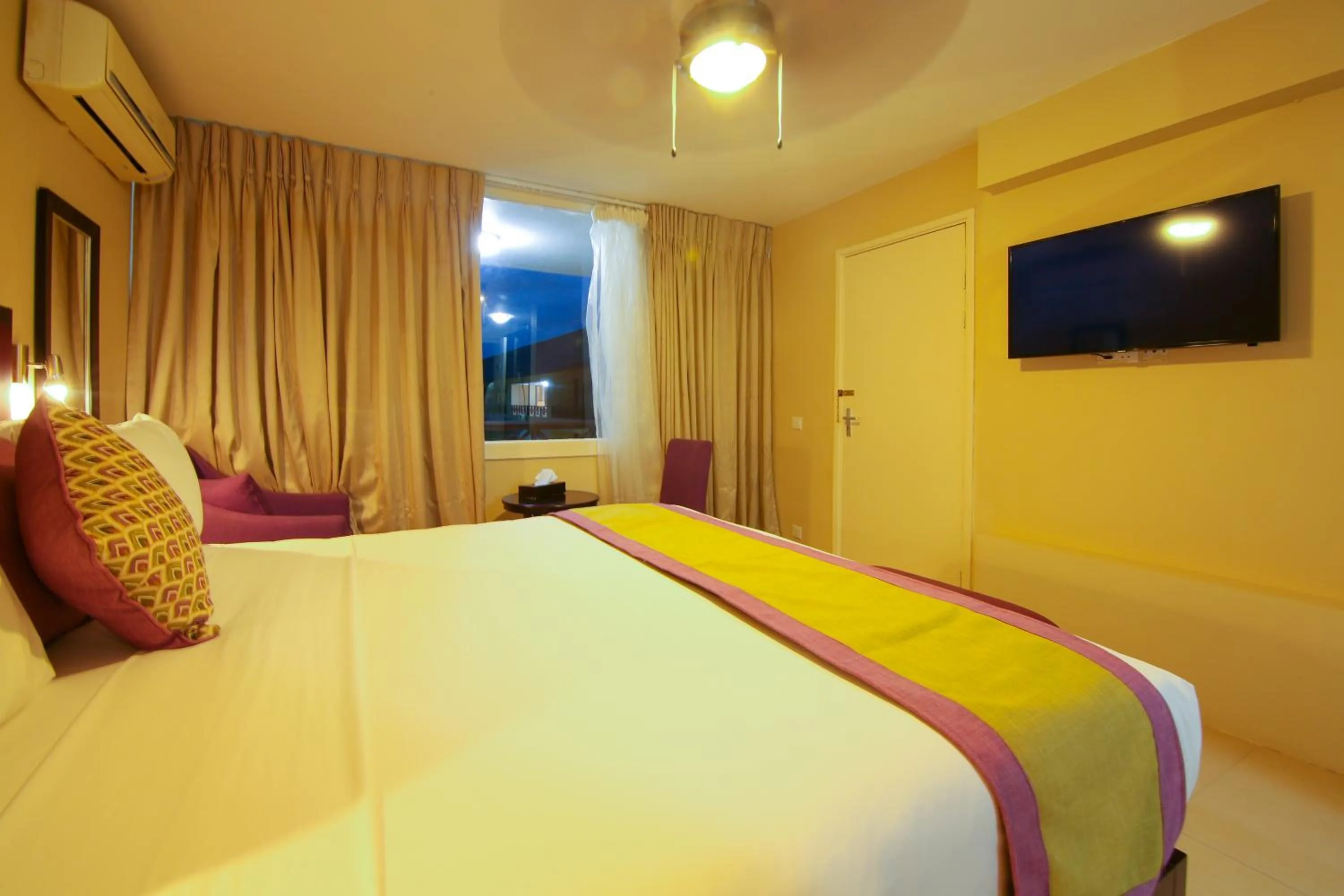Bedroom, Bed in Best Western Plus Accra Beach Hotel