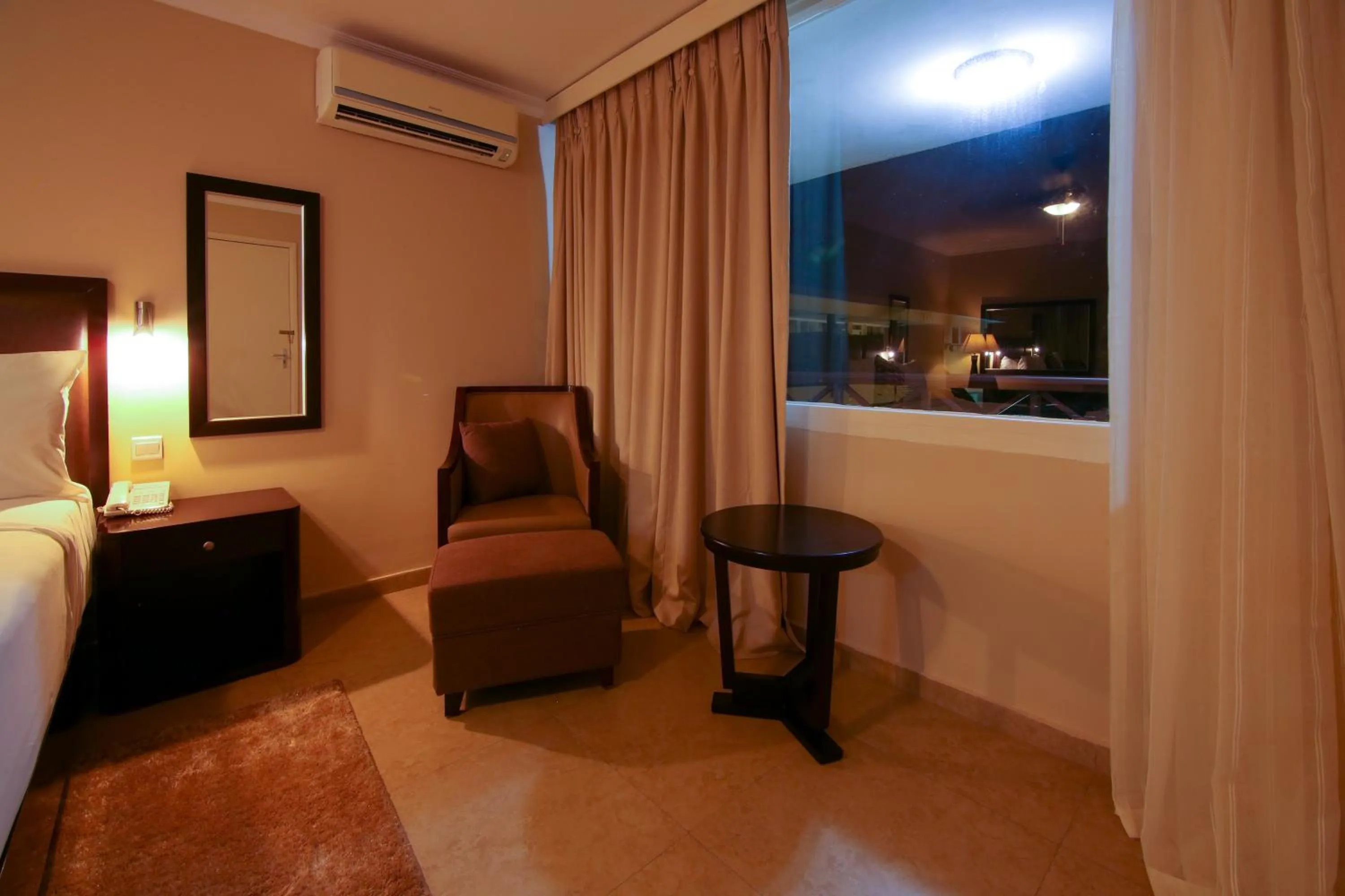 Seating area in Best Western Plus Accra Beach Hotel