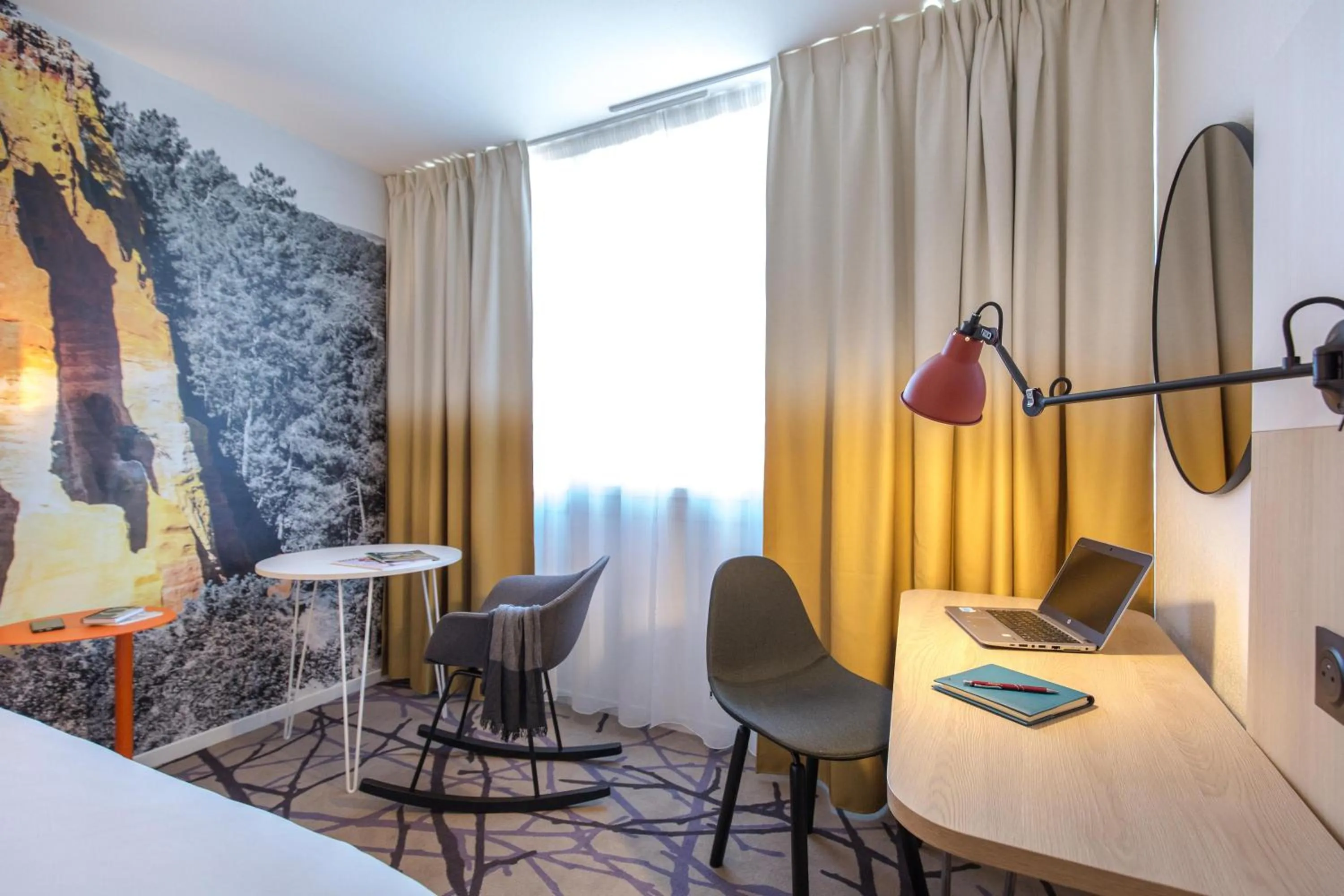 Bedroom, Bed in Mercure Cavaillon