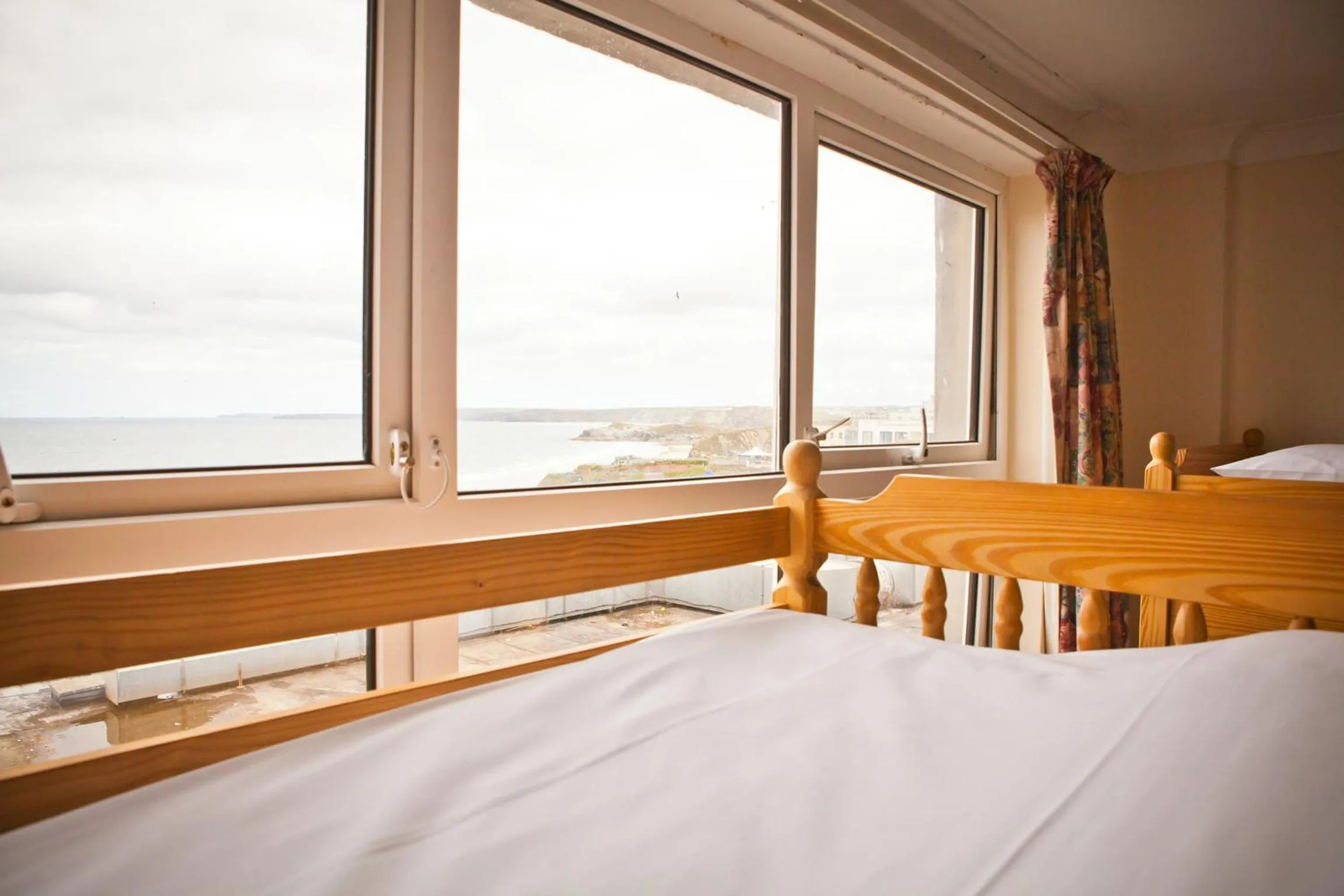 Day, Bed in Berties Lodge