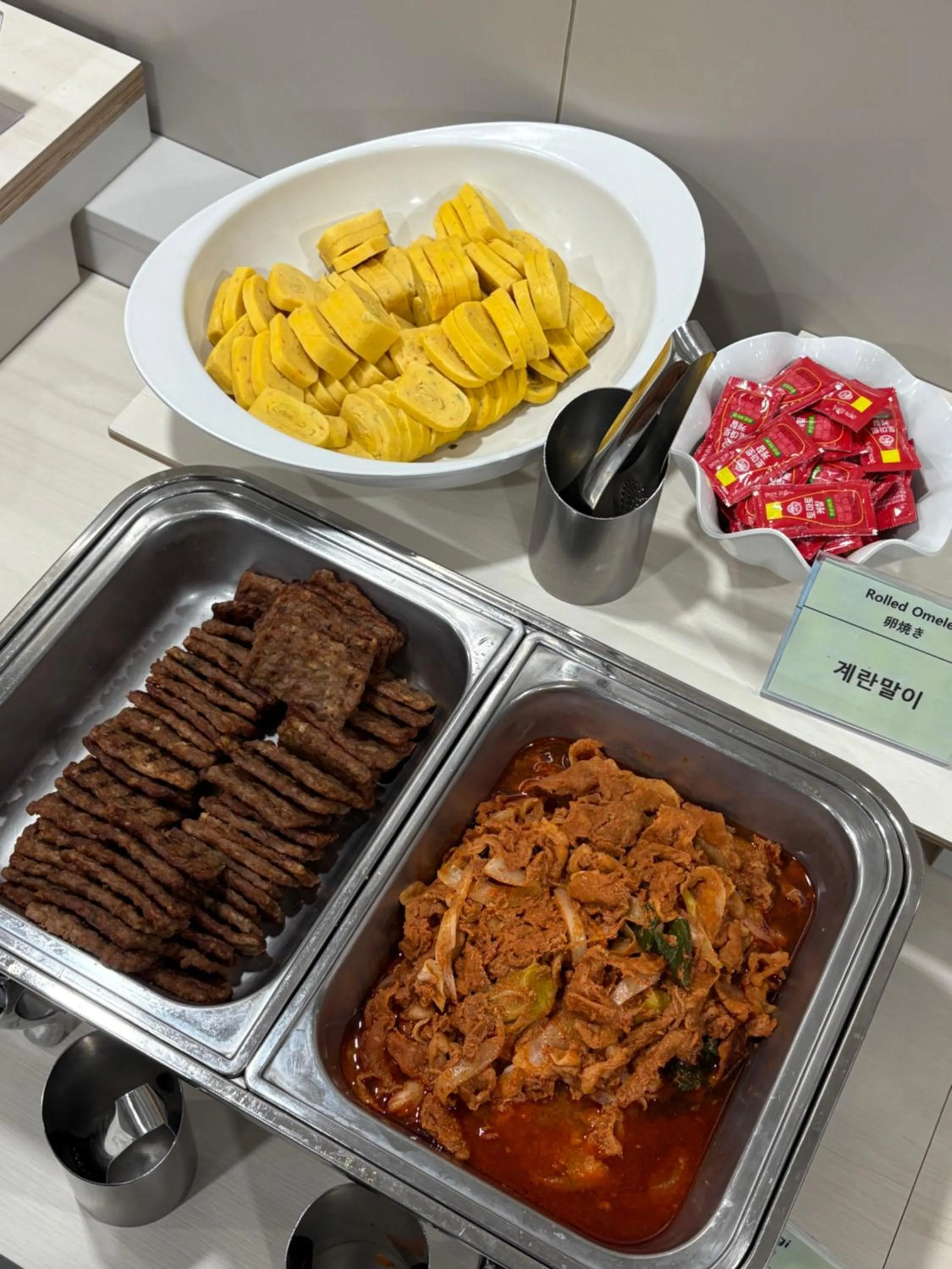 Buffet breakfast in Toyoko Inn Ulsan Samsan