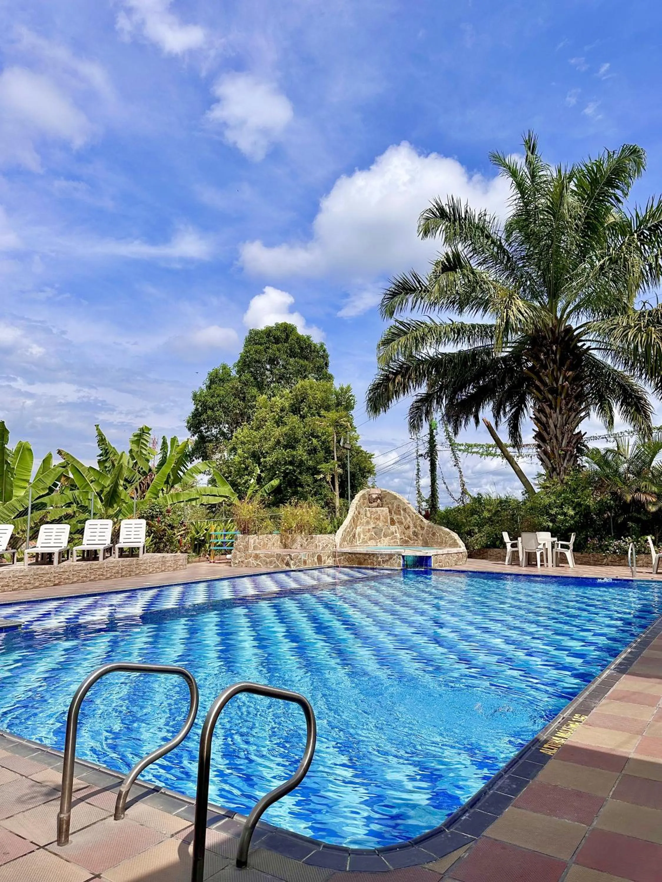 Swimming pool in Eco Hotel las Palmas