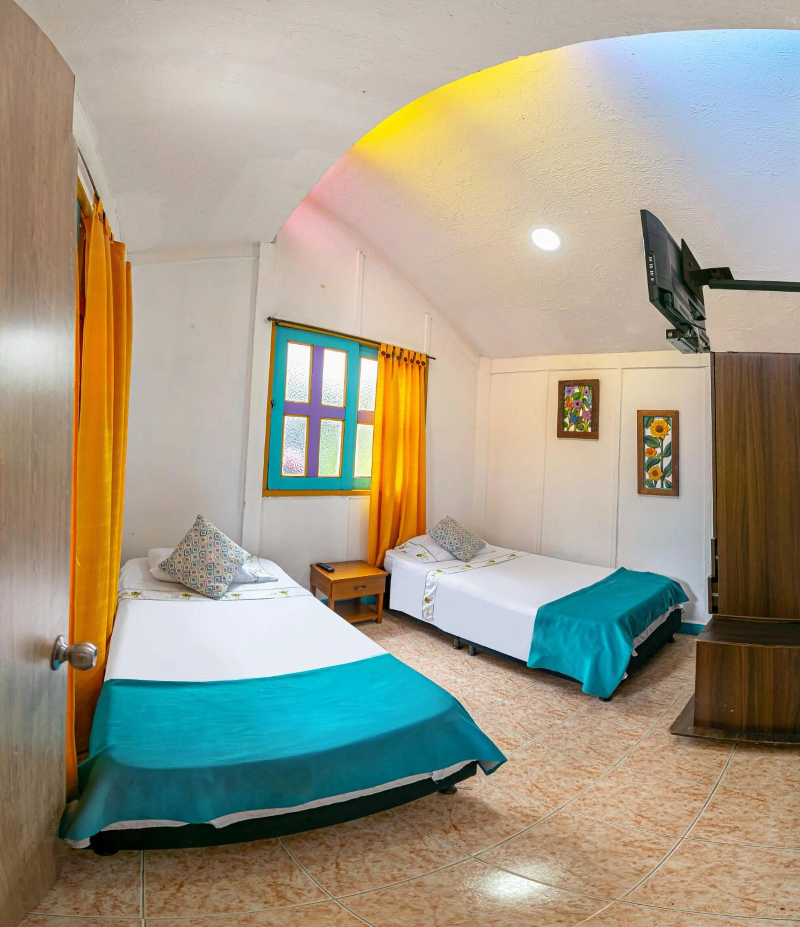 Photo of the whole room, Bed in Eco Hotel las Palmas