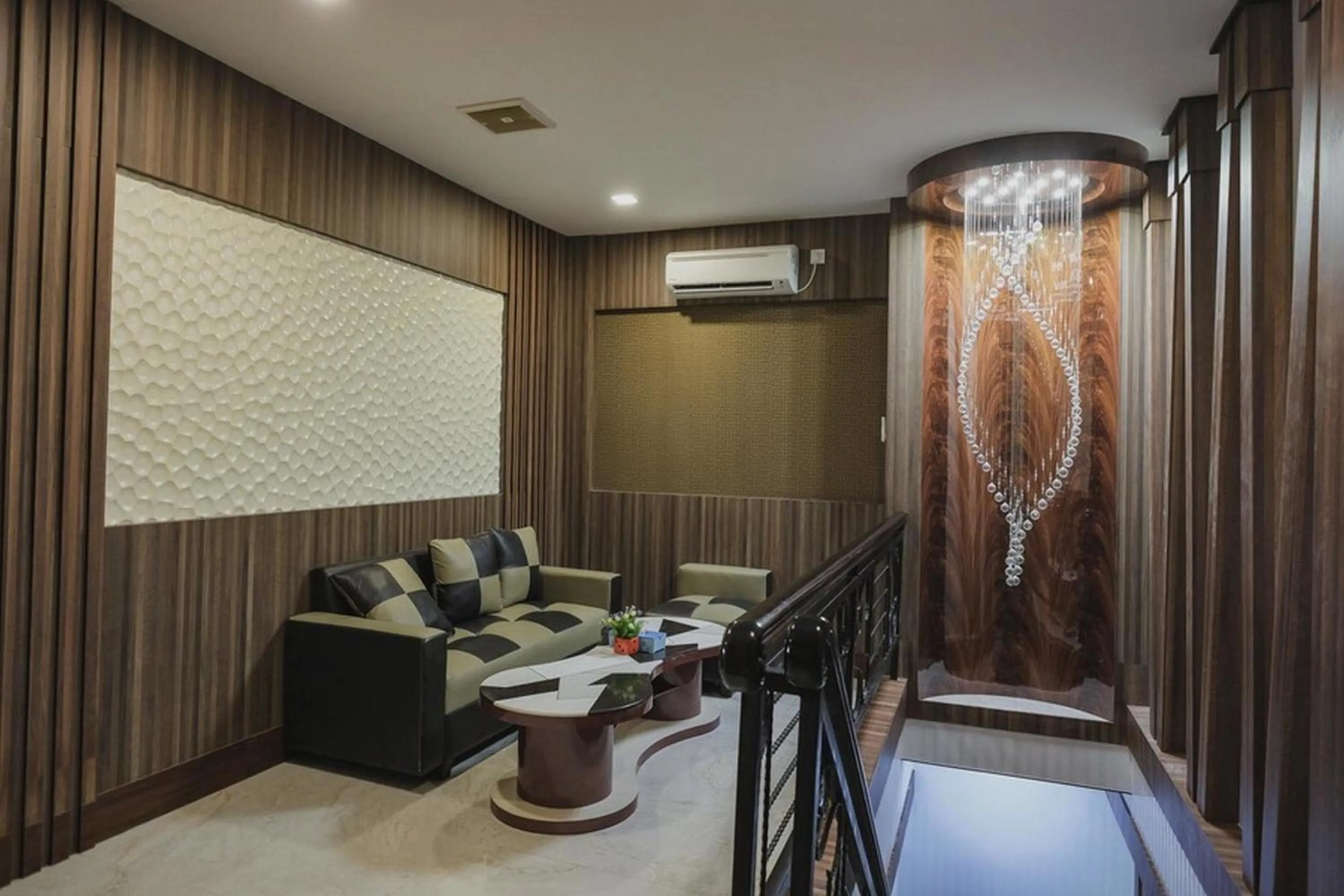 RedDoorz Plus near Gold Coast Ferry Terminal Batam