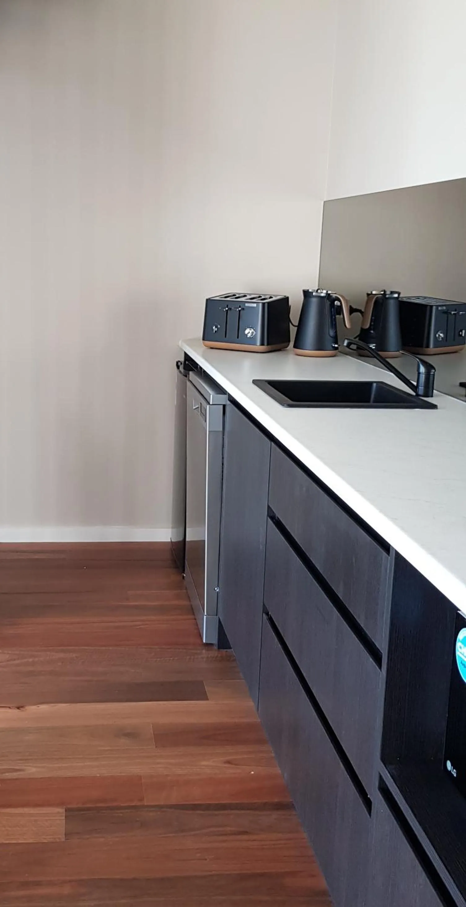 Kitchen or kitchenette in Altitude221