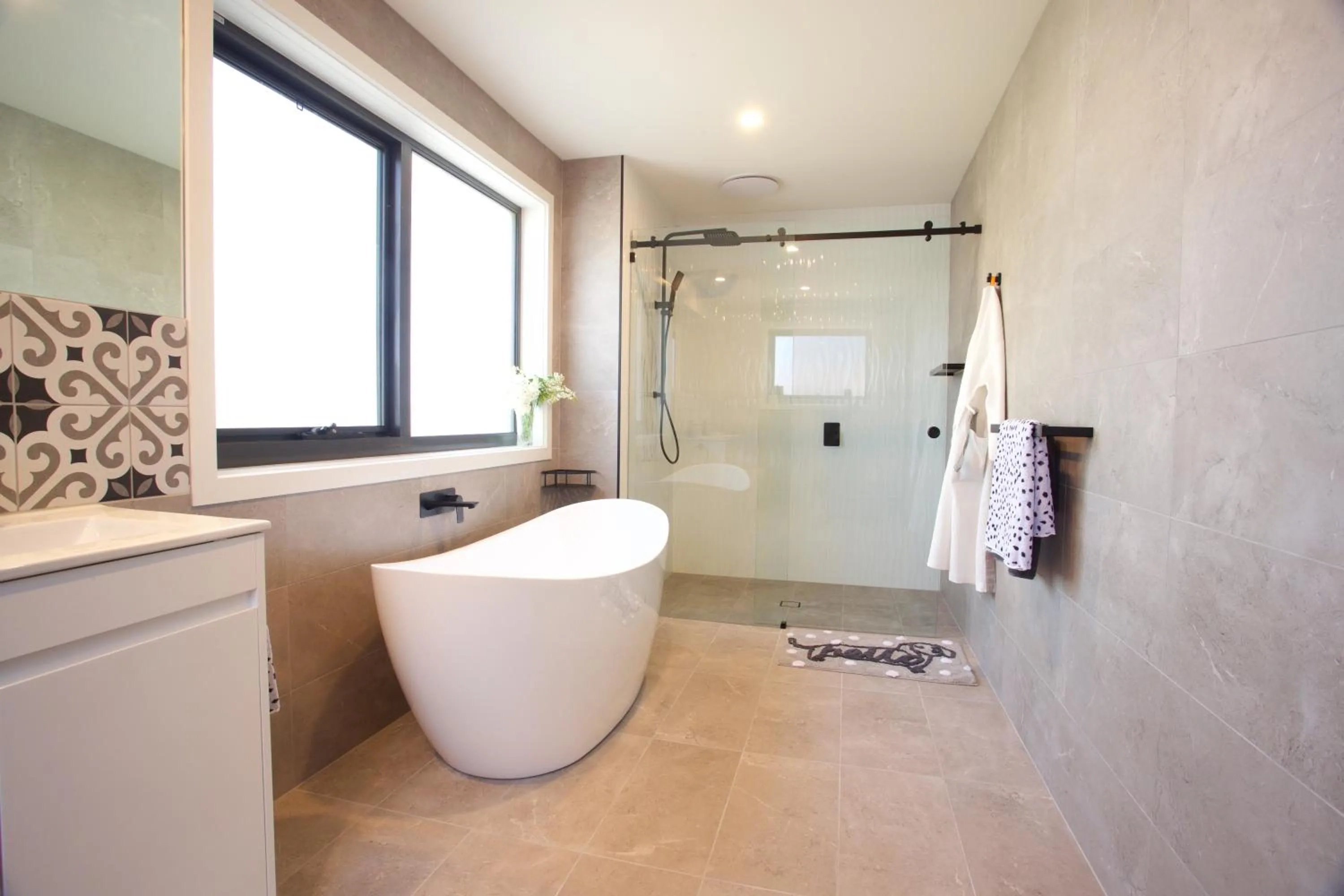 Other in Altitude221