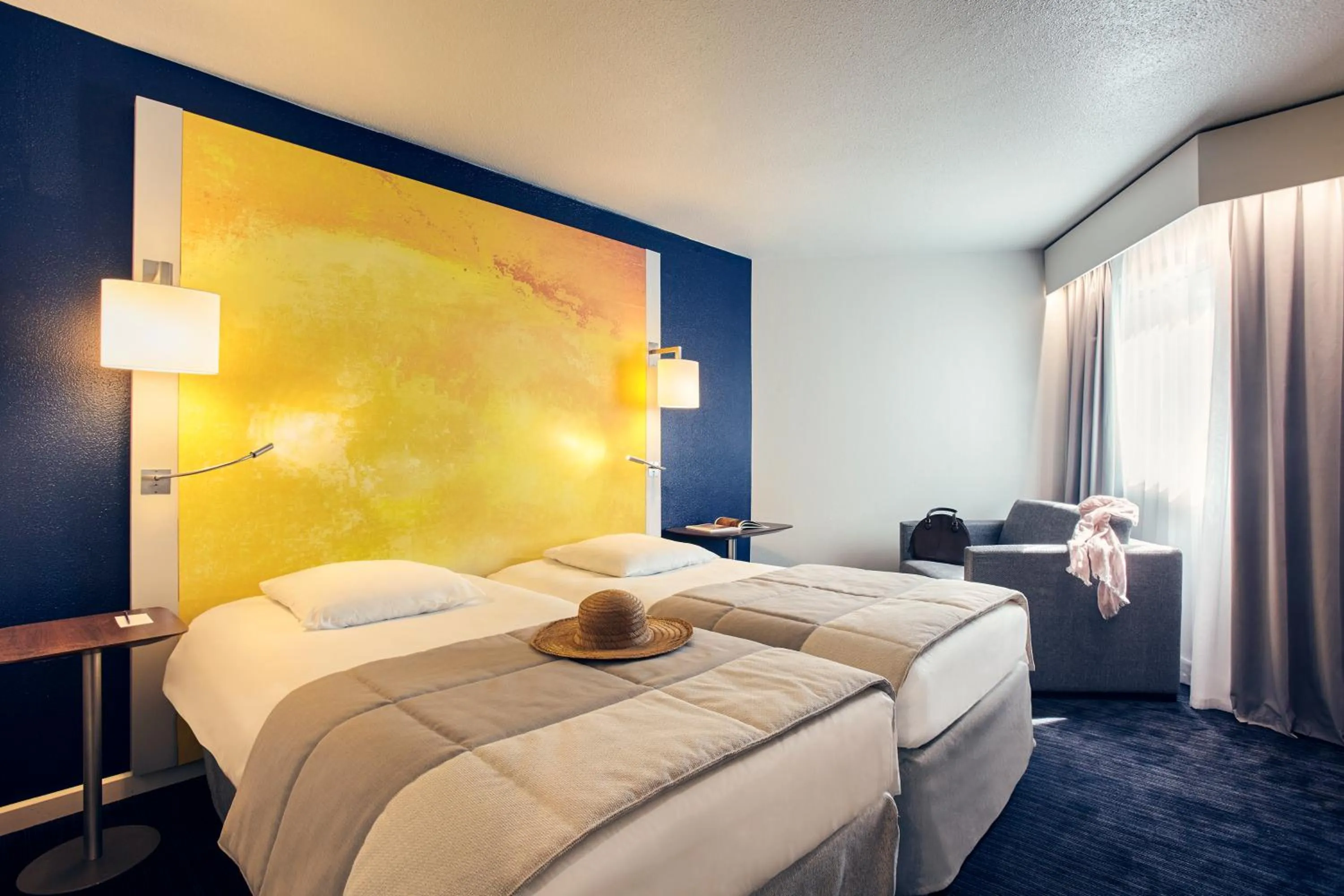 Photo of the whole room, Bed in Mercure Rouen Centre Cathédrale