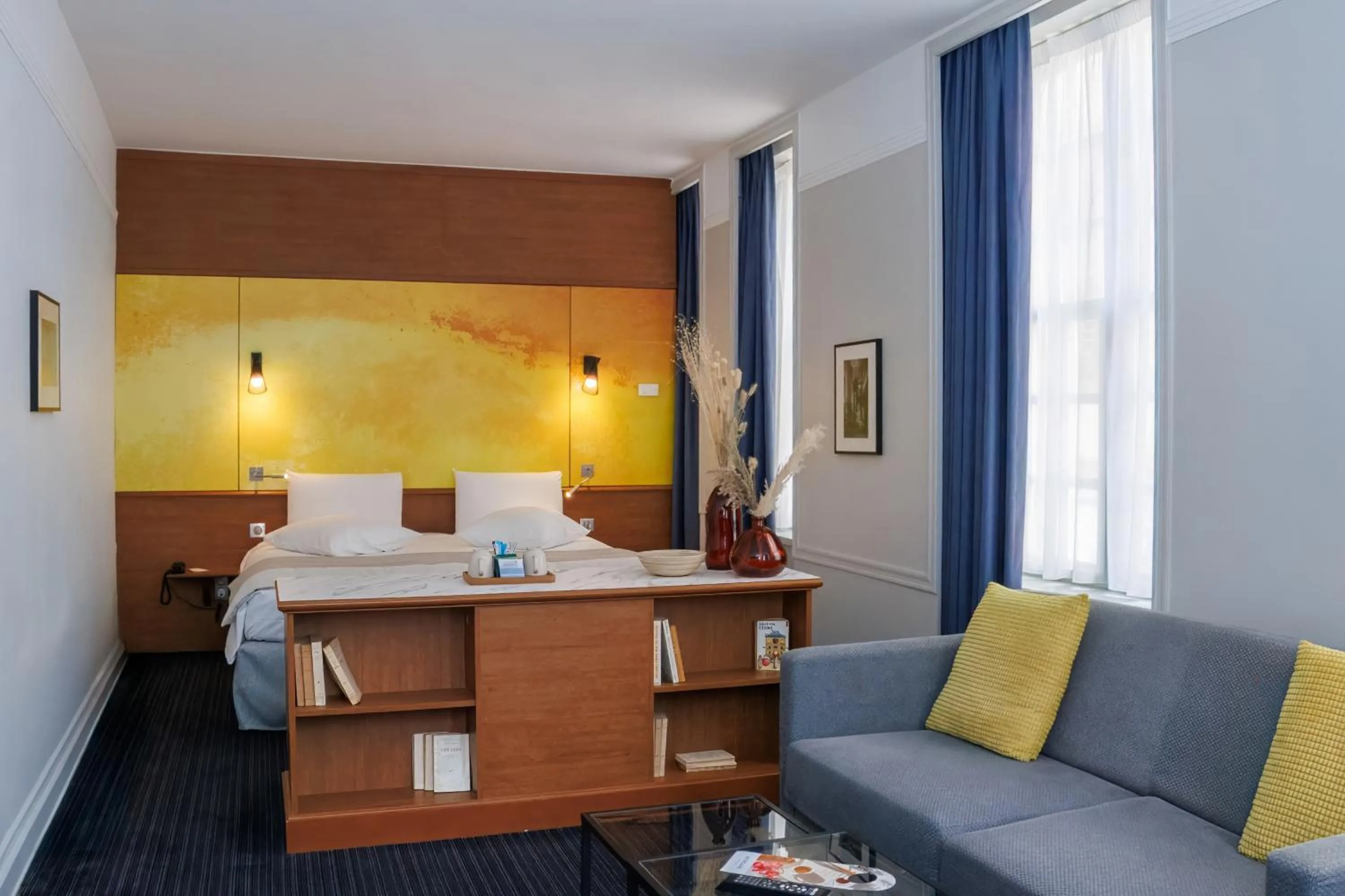 Bedroom, Bed in Mercure Rouen Centre Cathédrale