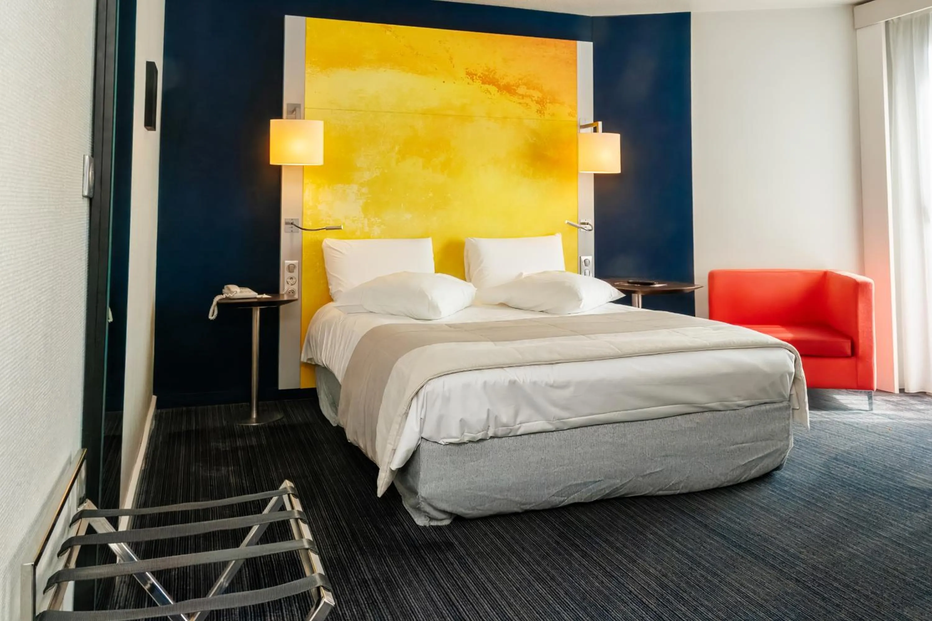 Bedroom, Bed in Mercure Rouen Centre Cathédrale