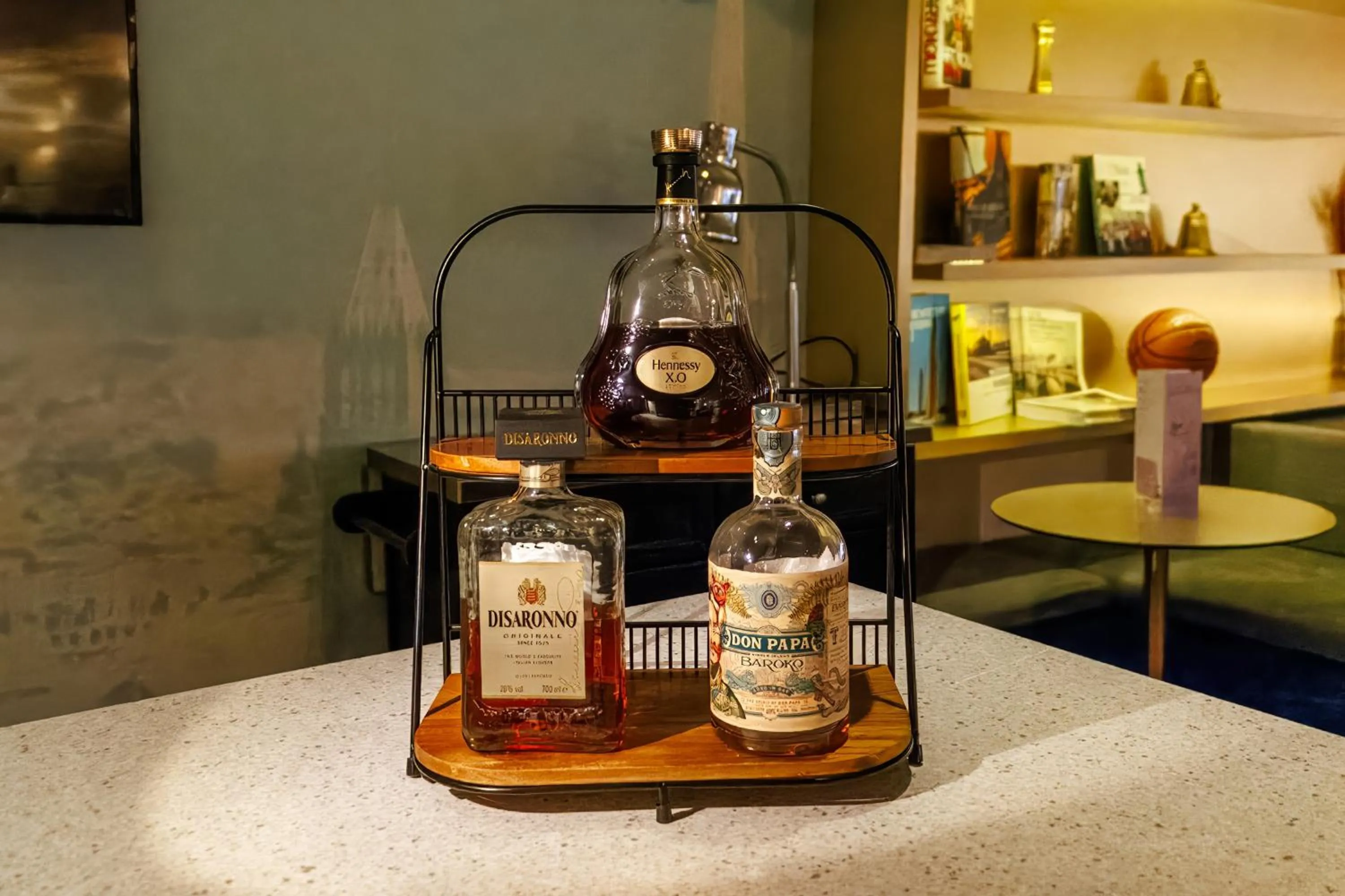 Lounge or bar in Mercure Rouen Centre Cathédrale