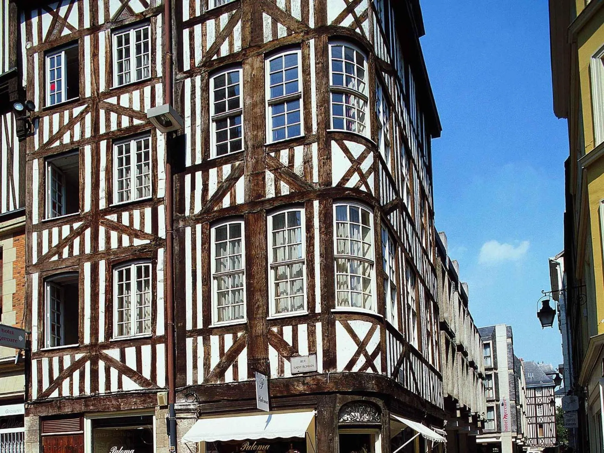 Property building in Mercure Rouen Centre Cathédrale