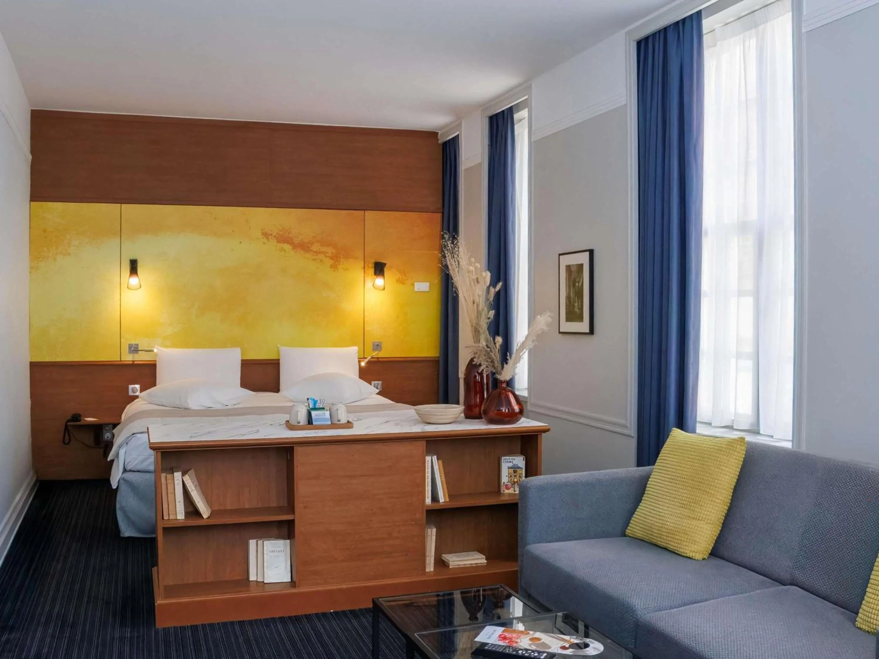 Bedroom, Bed in Mercure Rouen Centre Cathédrale