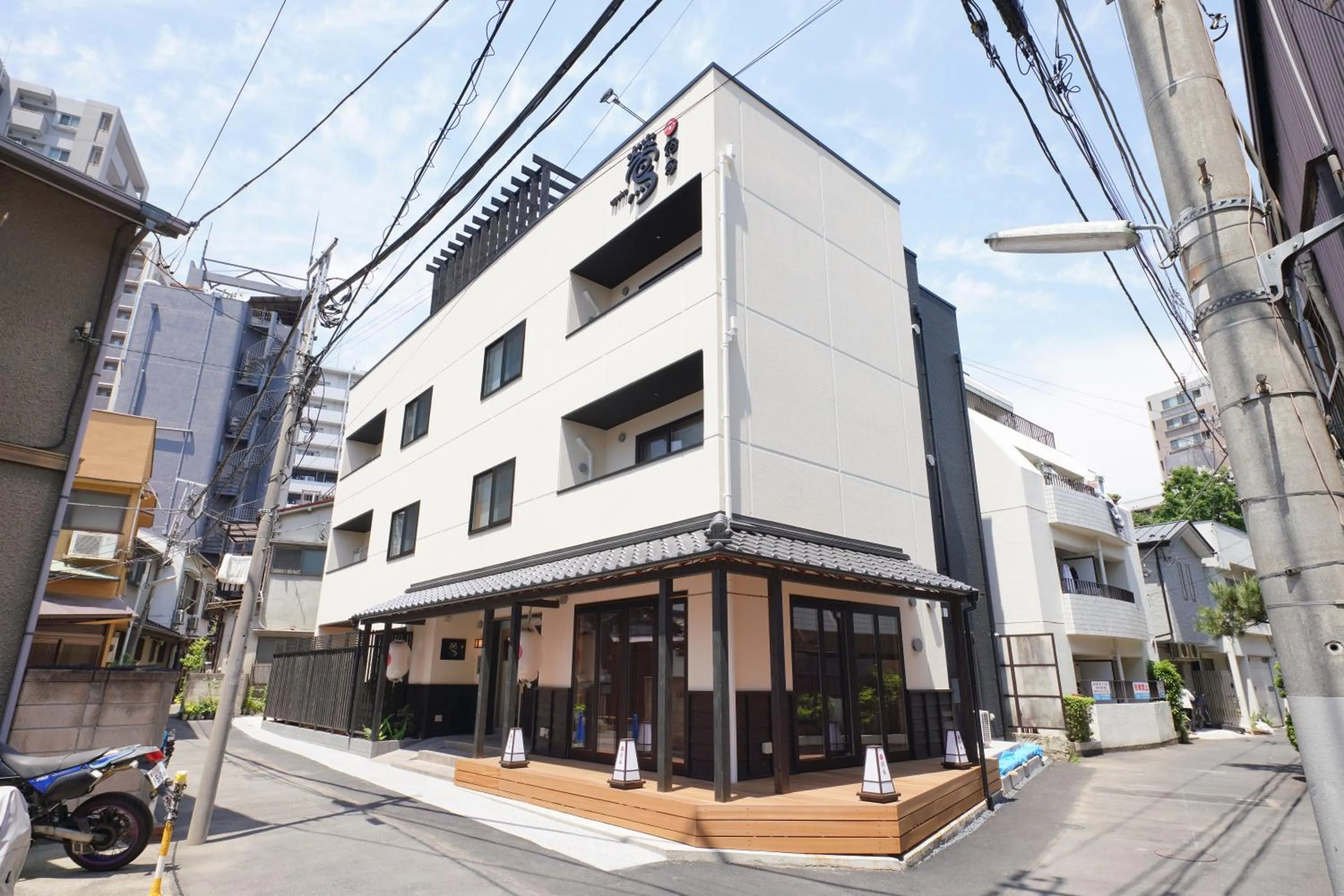 Property building in YADOYA Uguisu