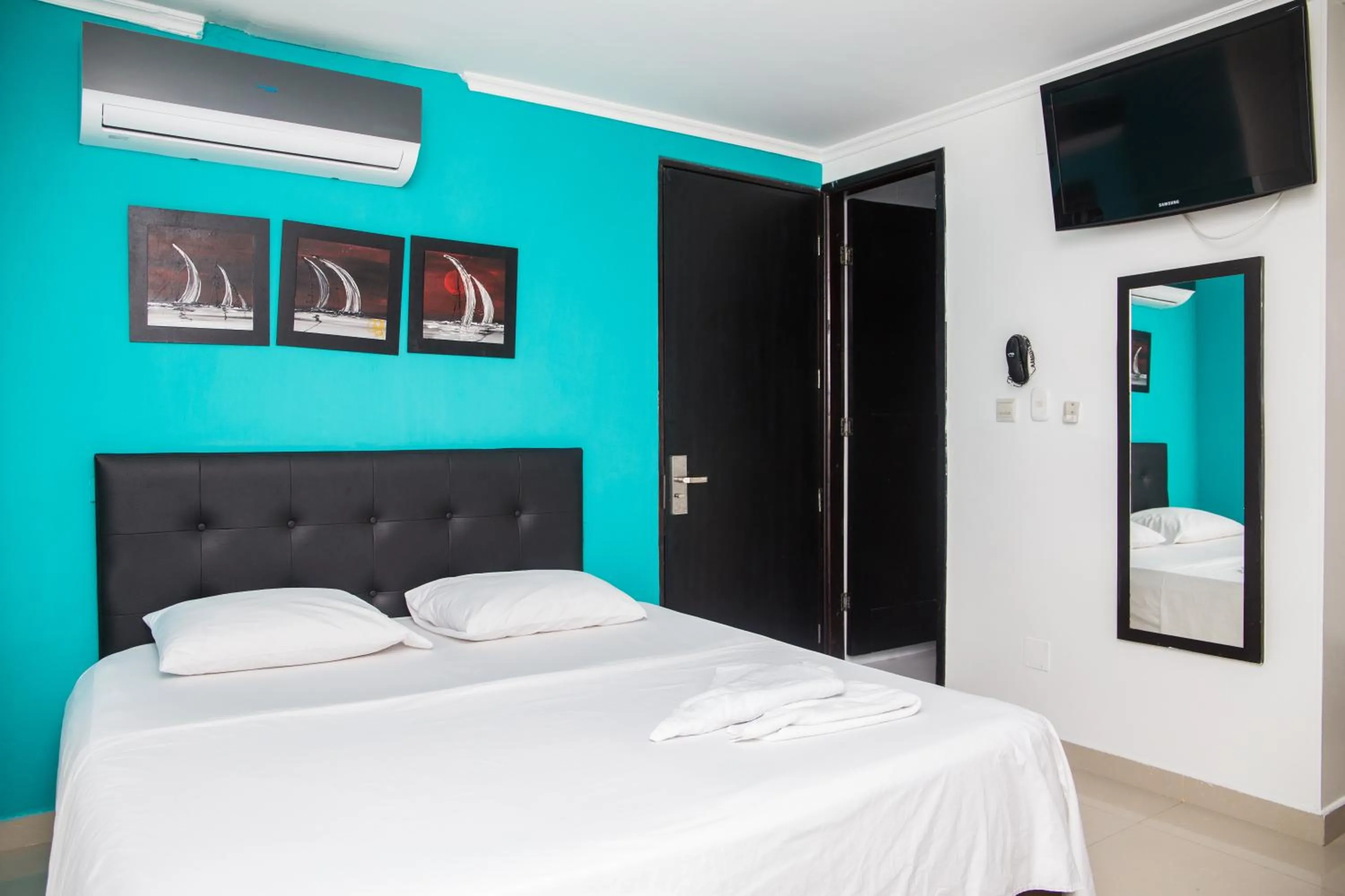 Bed in Hotel Rodadero Real