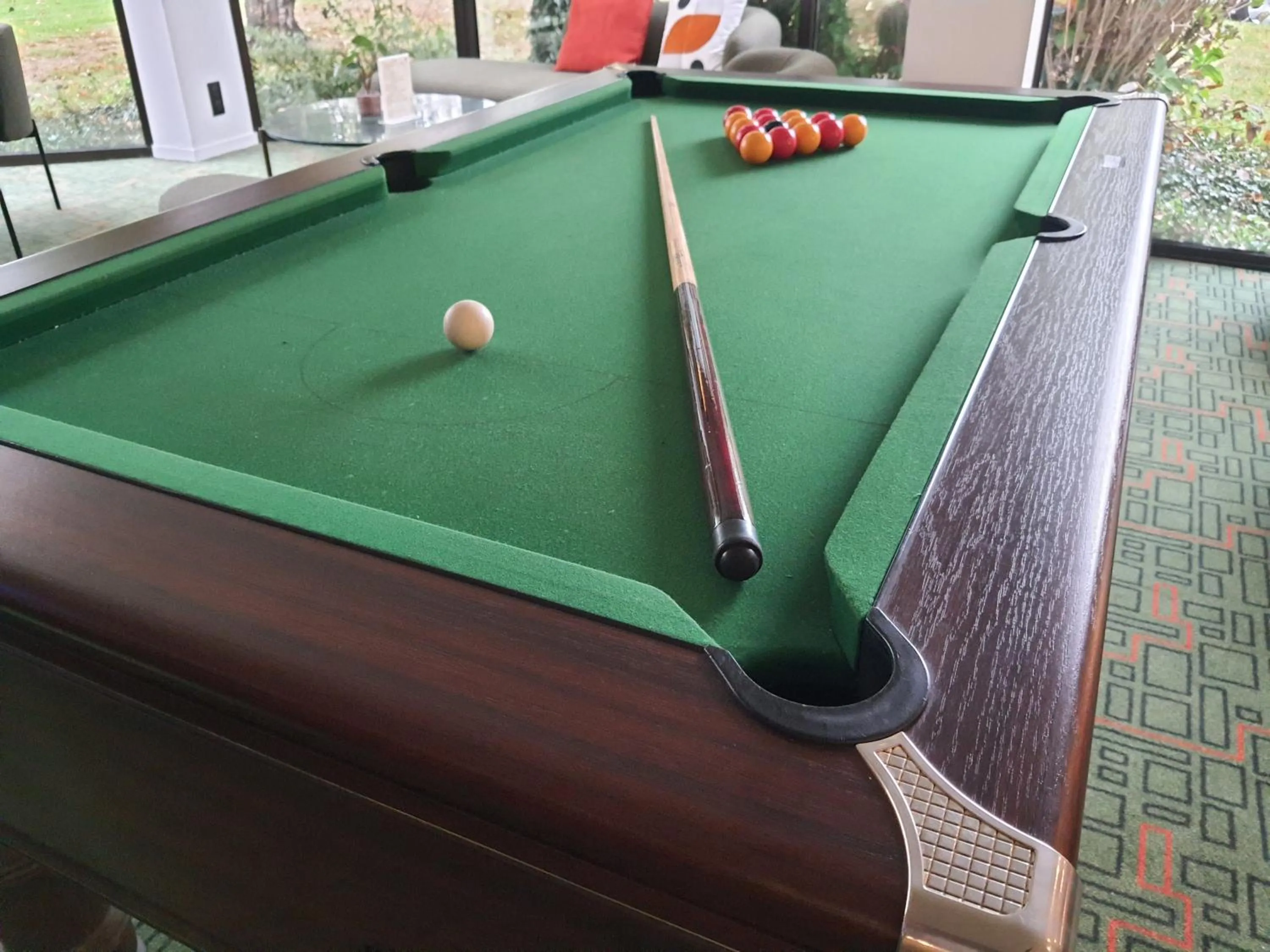 Billiard in Ibis Styles Lisieux Normandie