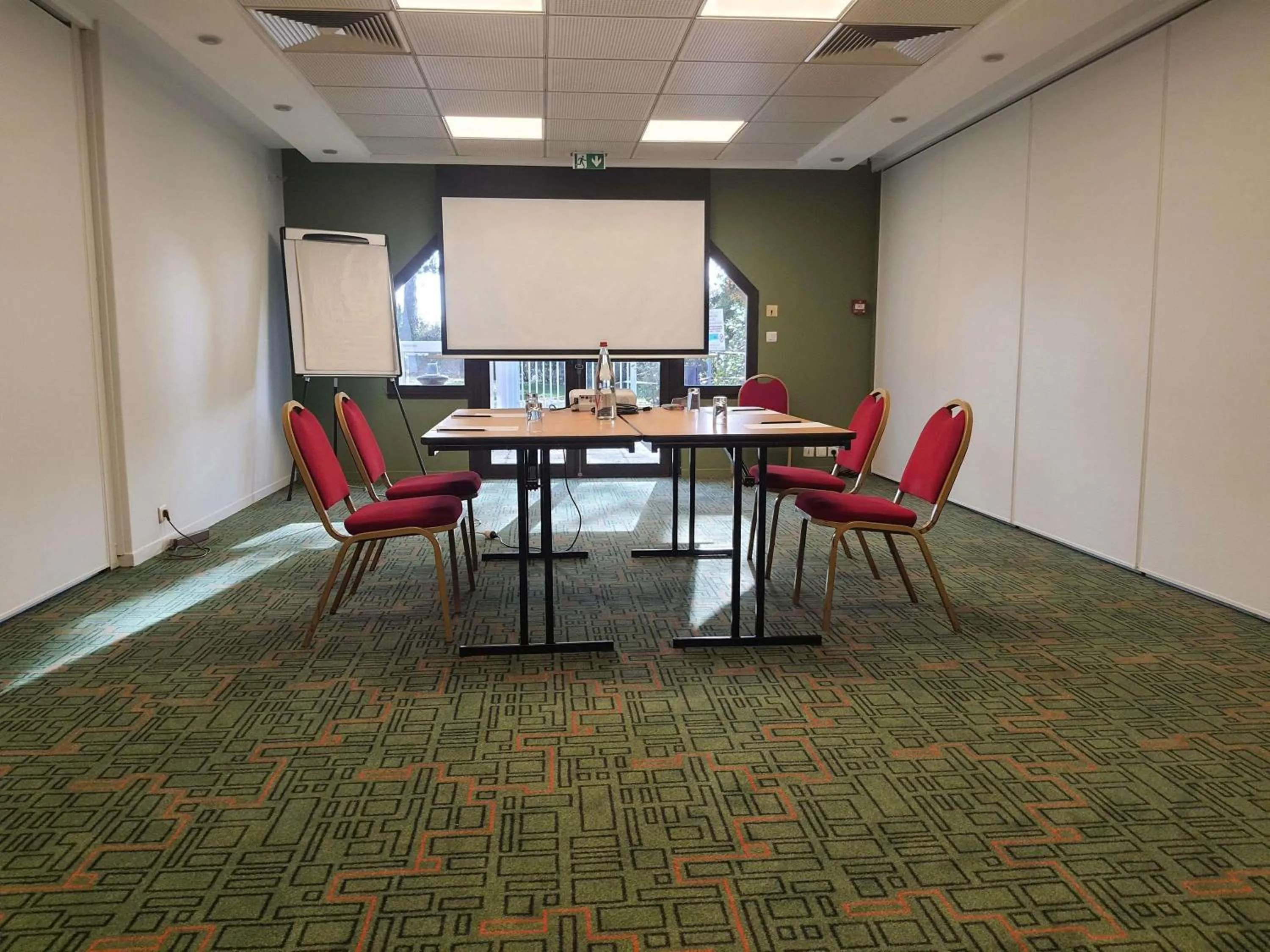Meeting/conference room in Ibis Styles Lisieux Normandie