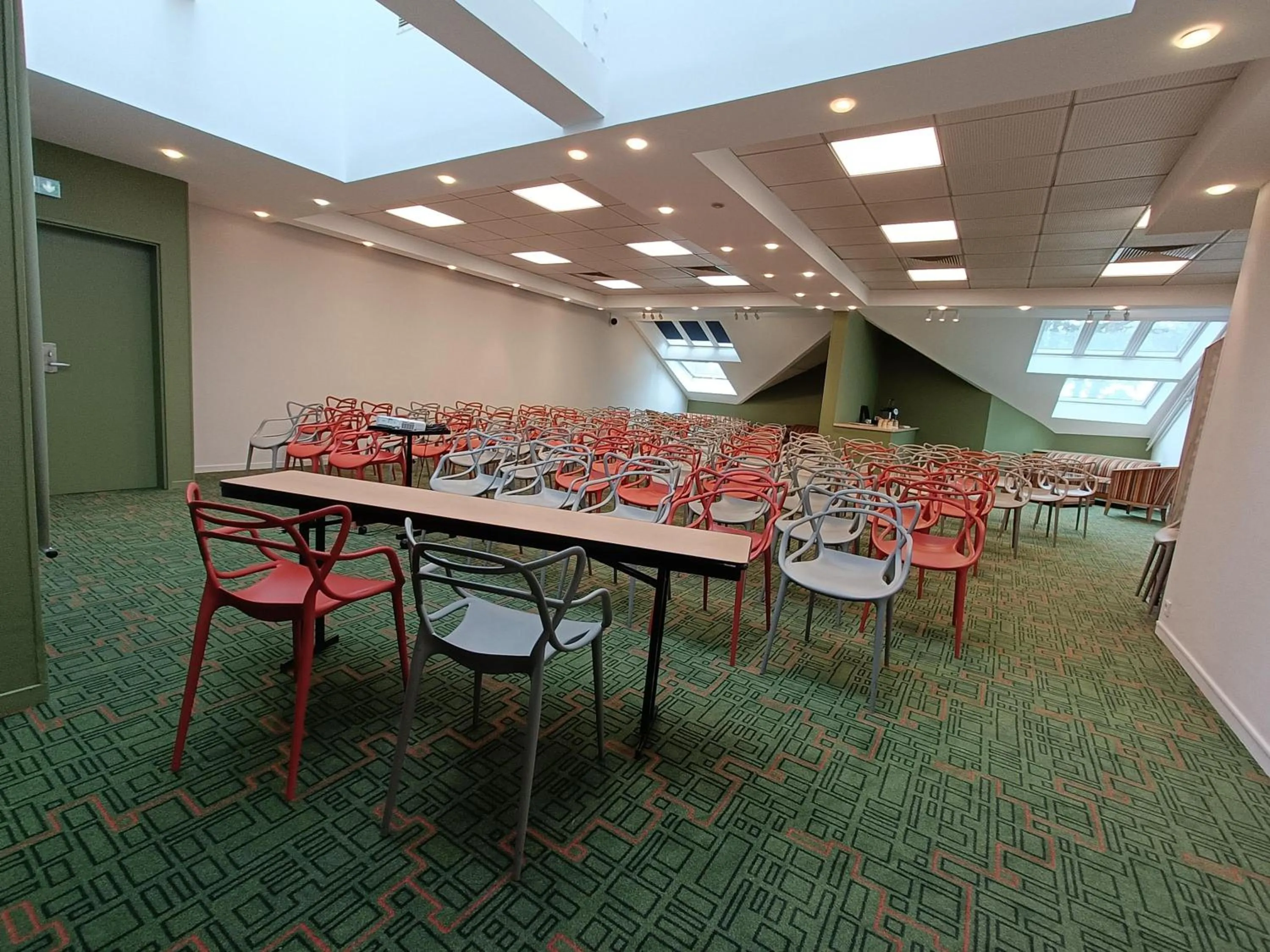 Meeting/conference room in Ibis Styles Lisieux Normandie
