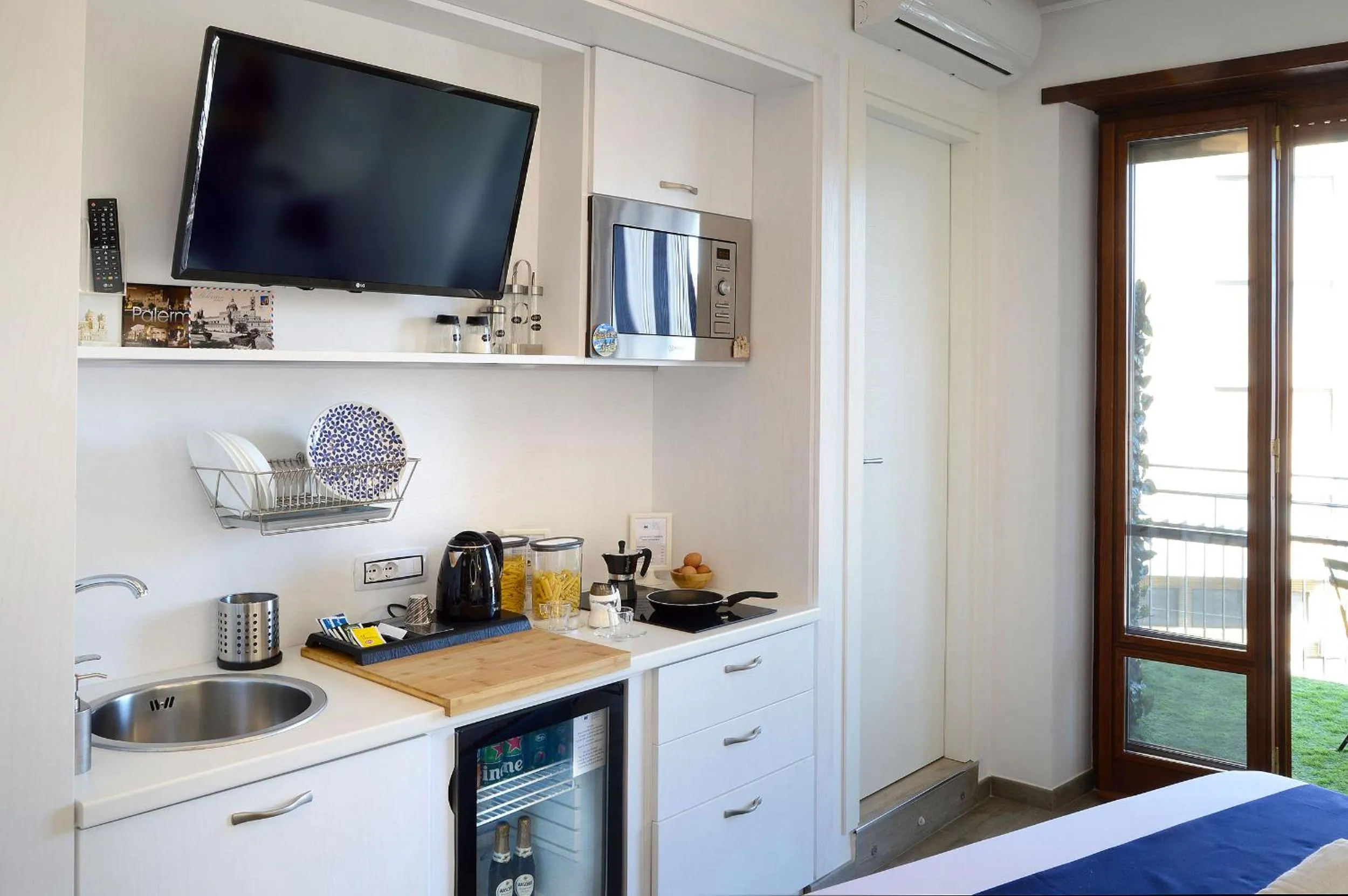 Napoli Central Station Studio