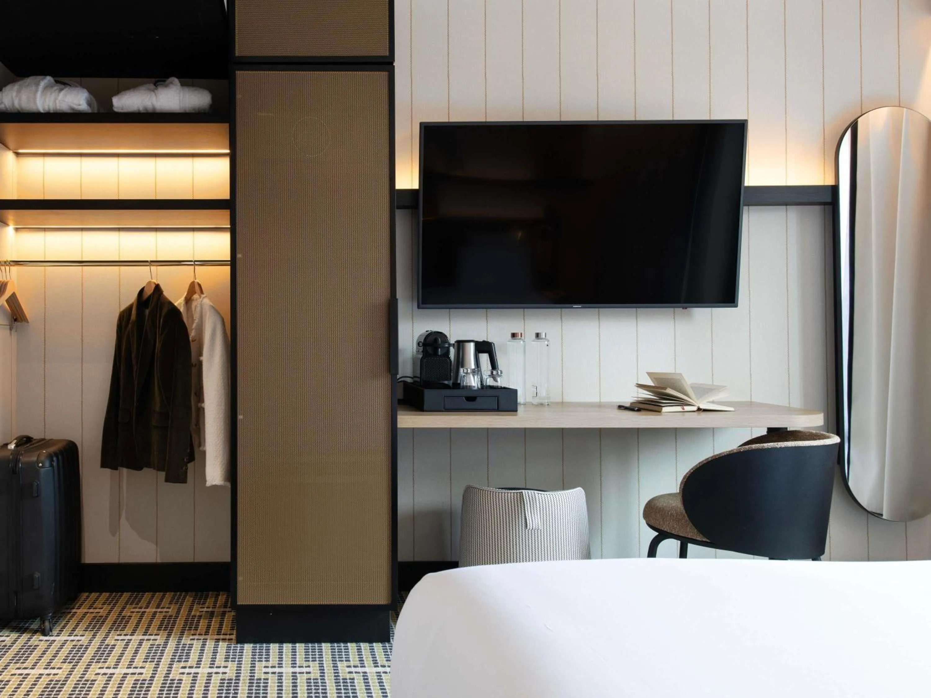 Bedroom, Bed in Mercure Paris Bercy Bibliothèque