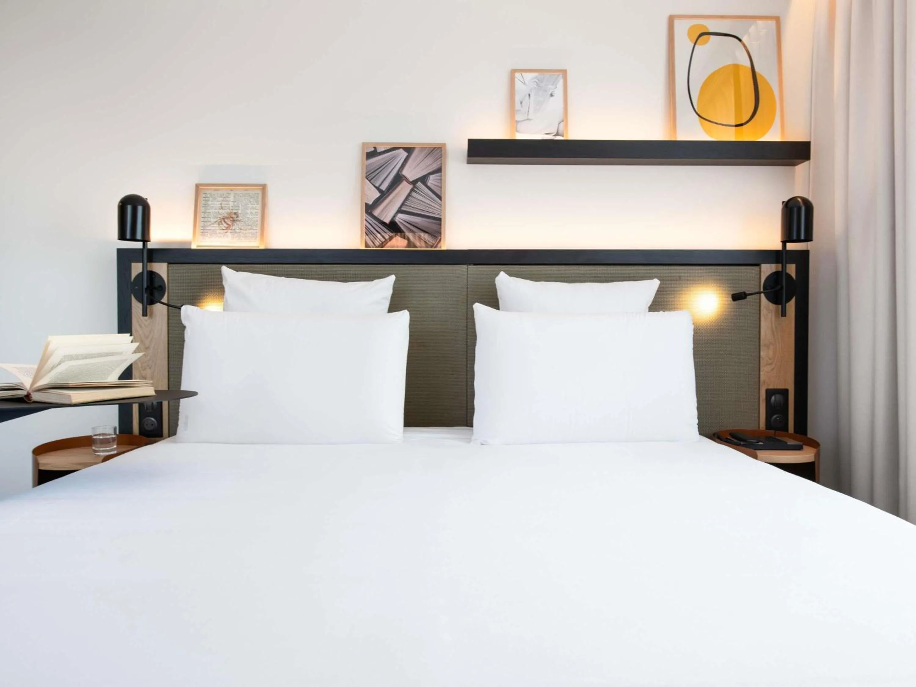 Bedroom, Bed in Mercure Paris Bercy Bibliothèque