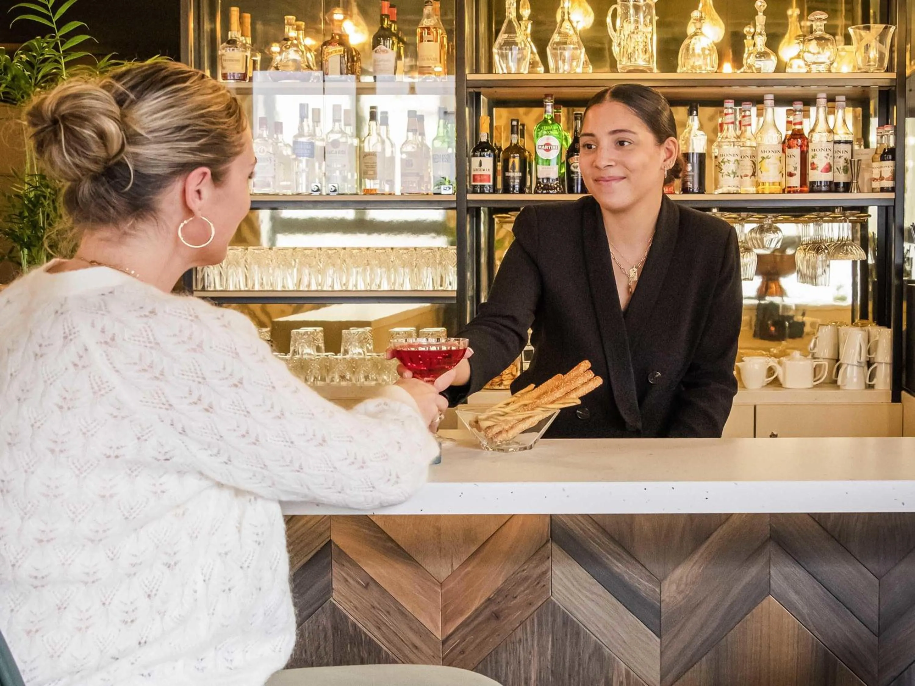 Lounge or bar in Mercure Paris Bercy Bibliothèque