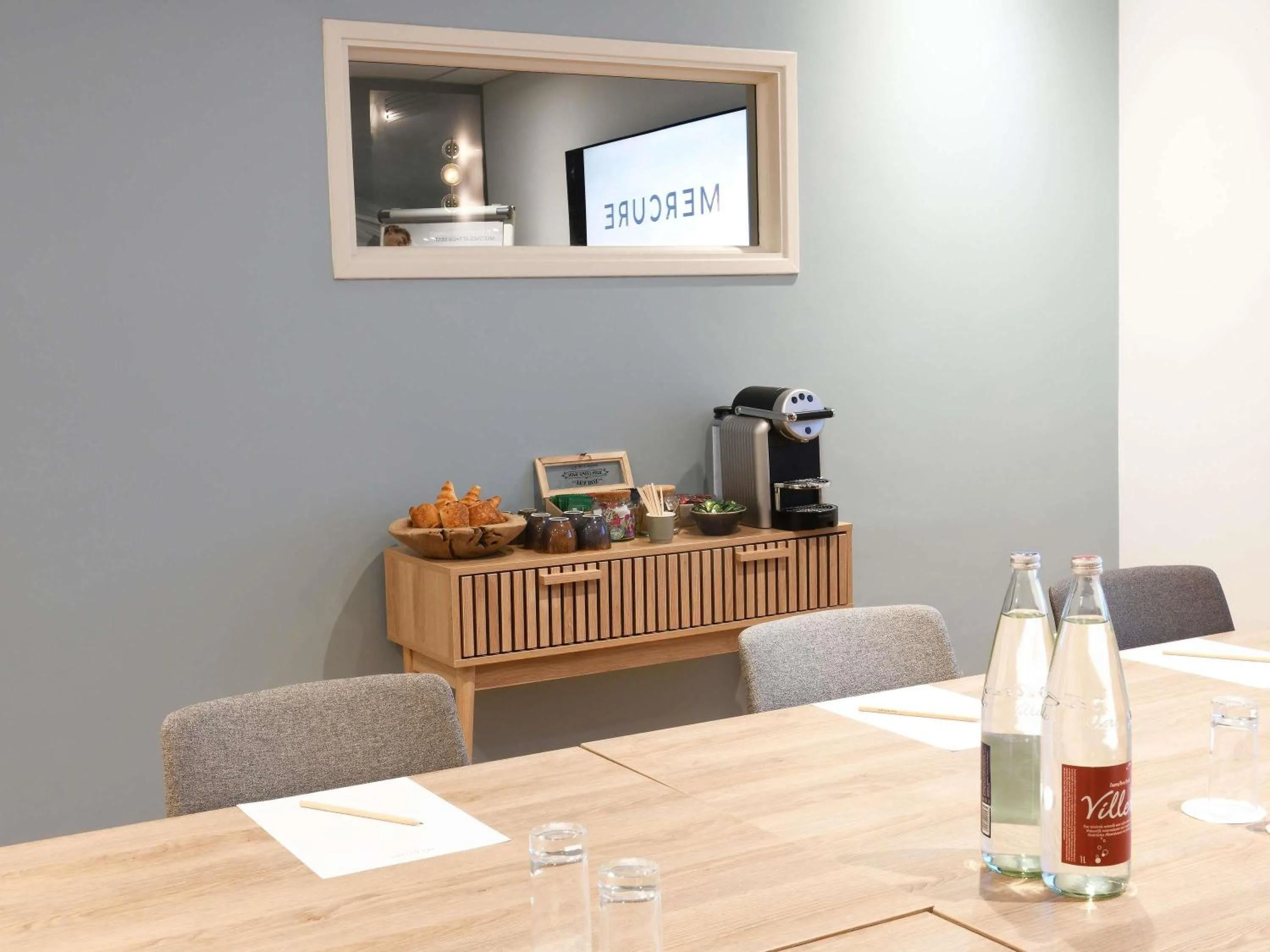 Meeting/conference room in Mercure Arras Centre Gare