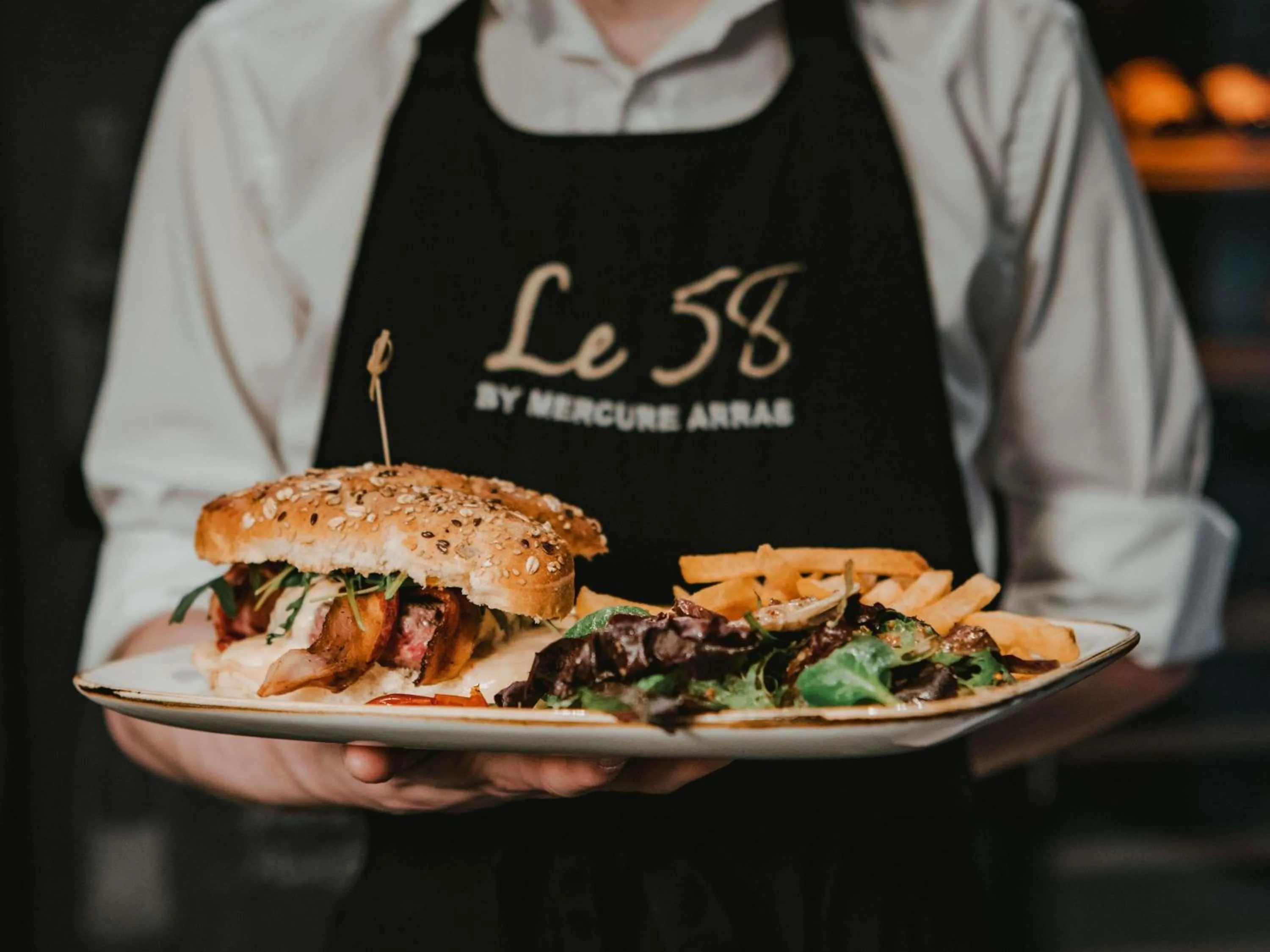 Restaurant/places to eat in Mercure Arras Centre Gare