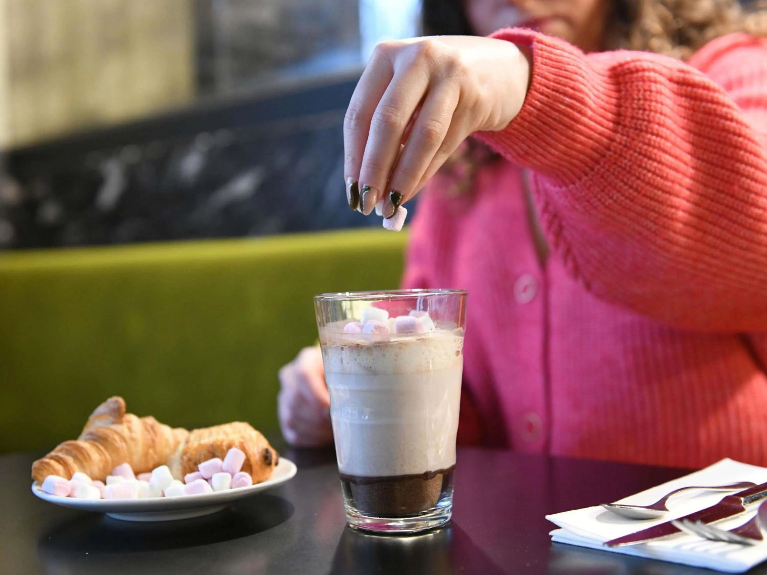 Breakfast in Mercure Arras Centre Gare