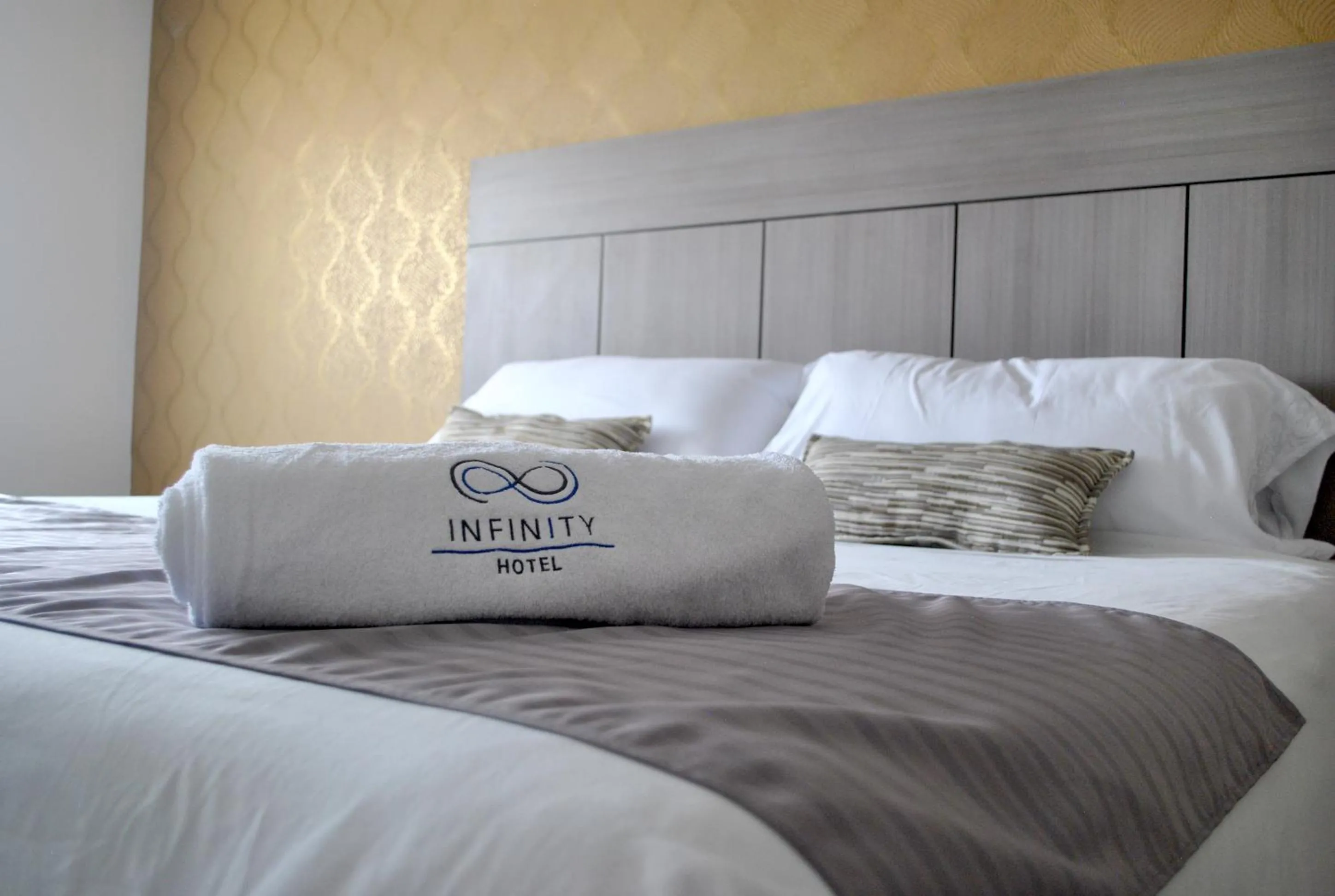 Bed in Hotel Infinity