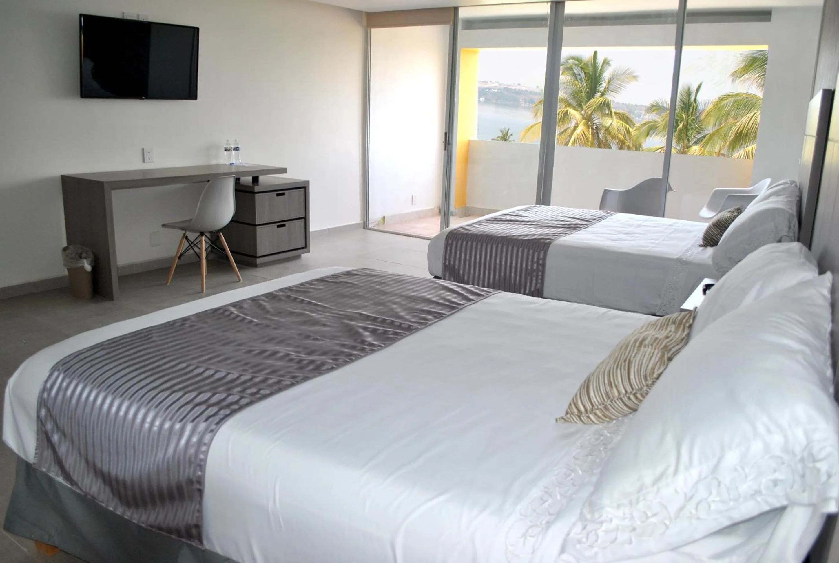 Bed in Hotel Infinity