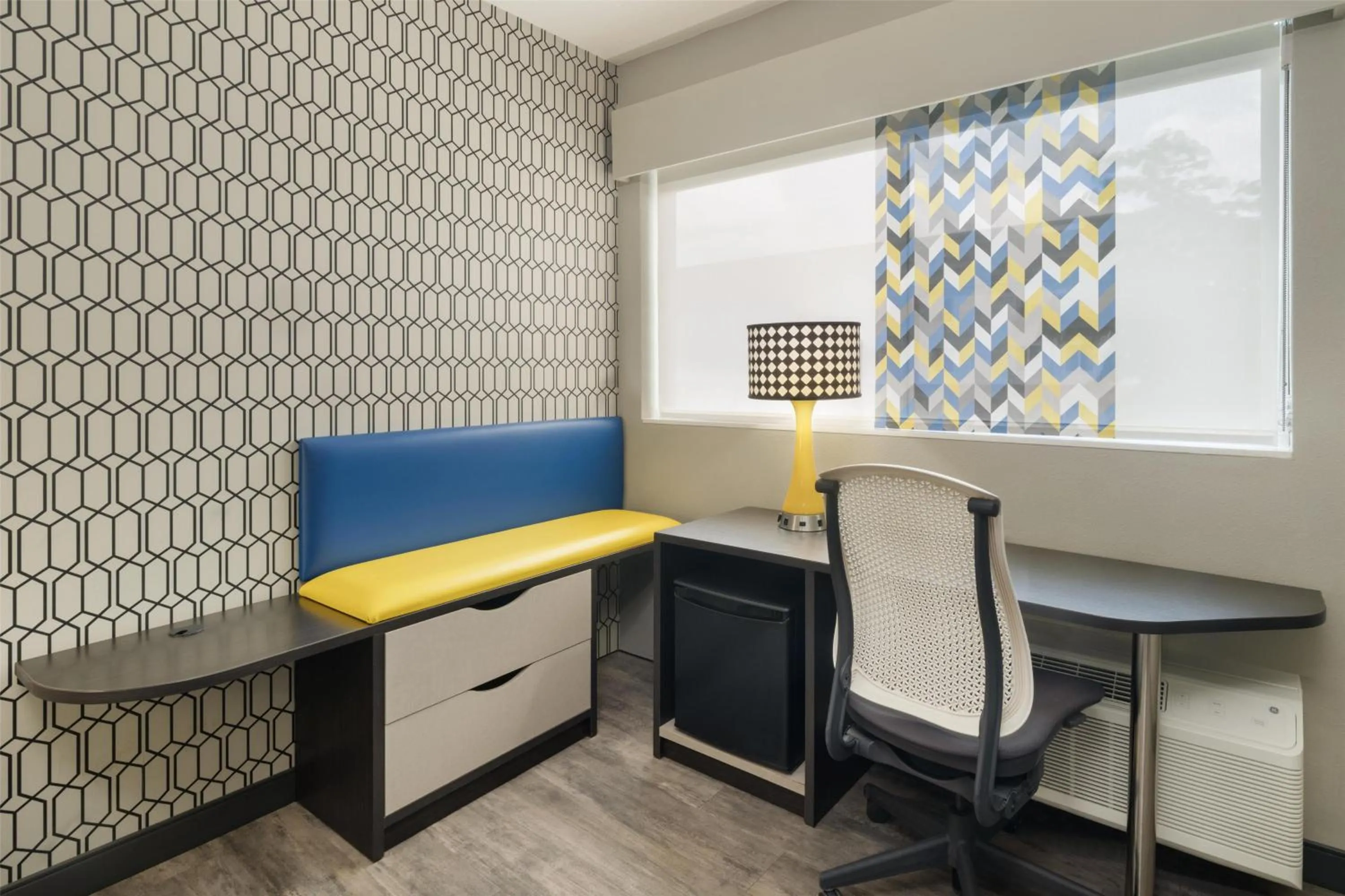 Bedroom in GLō Best Western Tulsa-Catoosa East Route 66