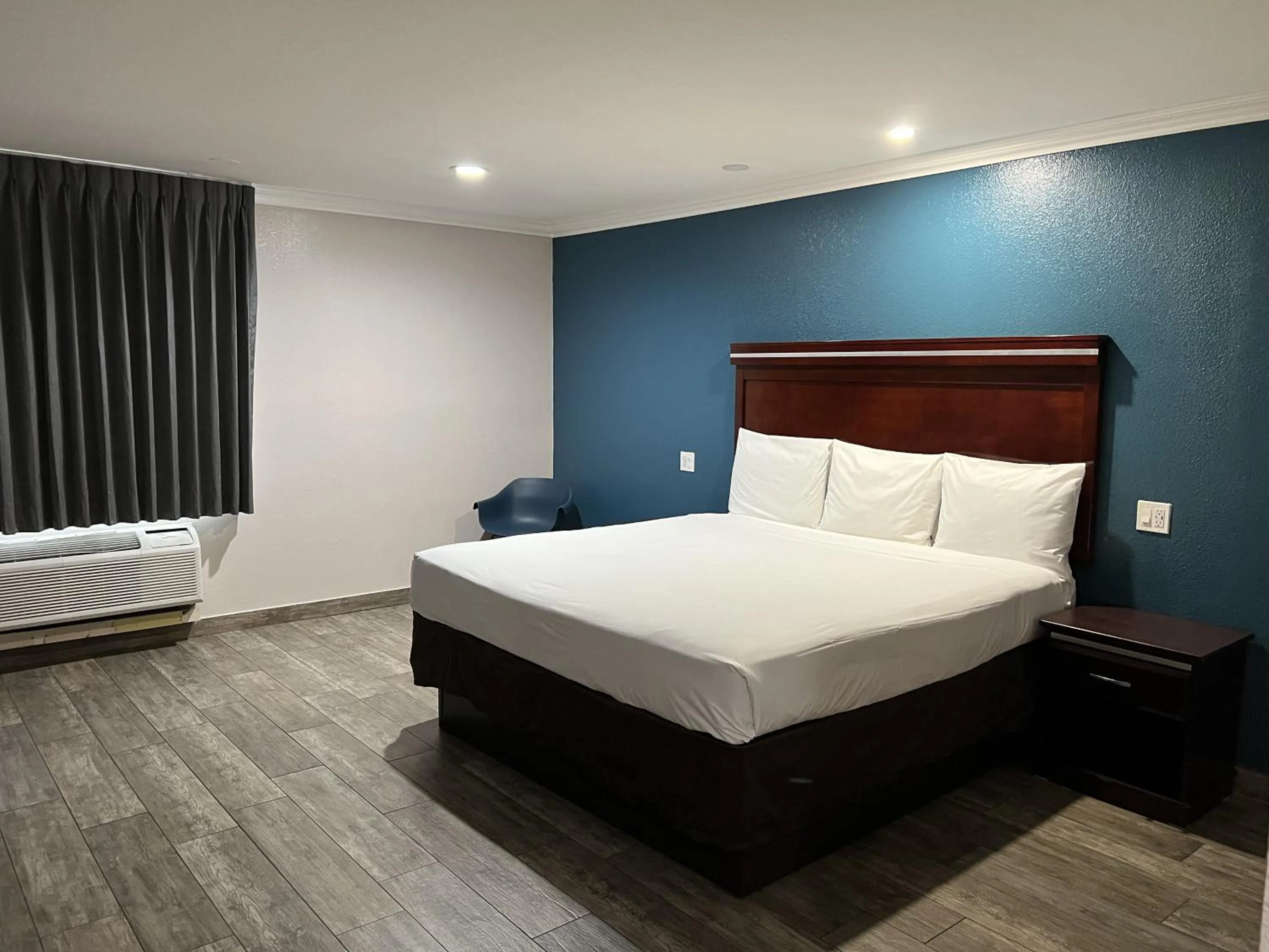 Bed in Super 8 by Wyndham Mesa Downtown Near Convention Center