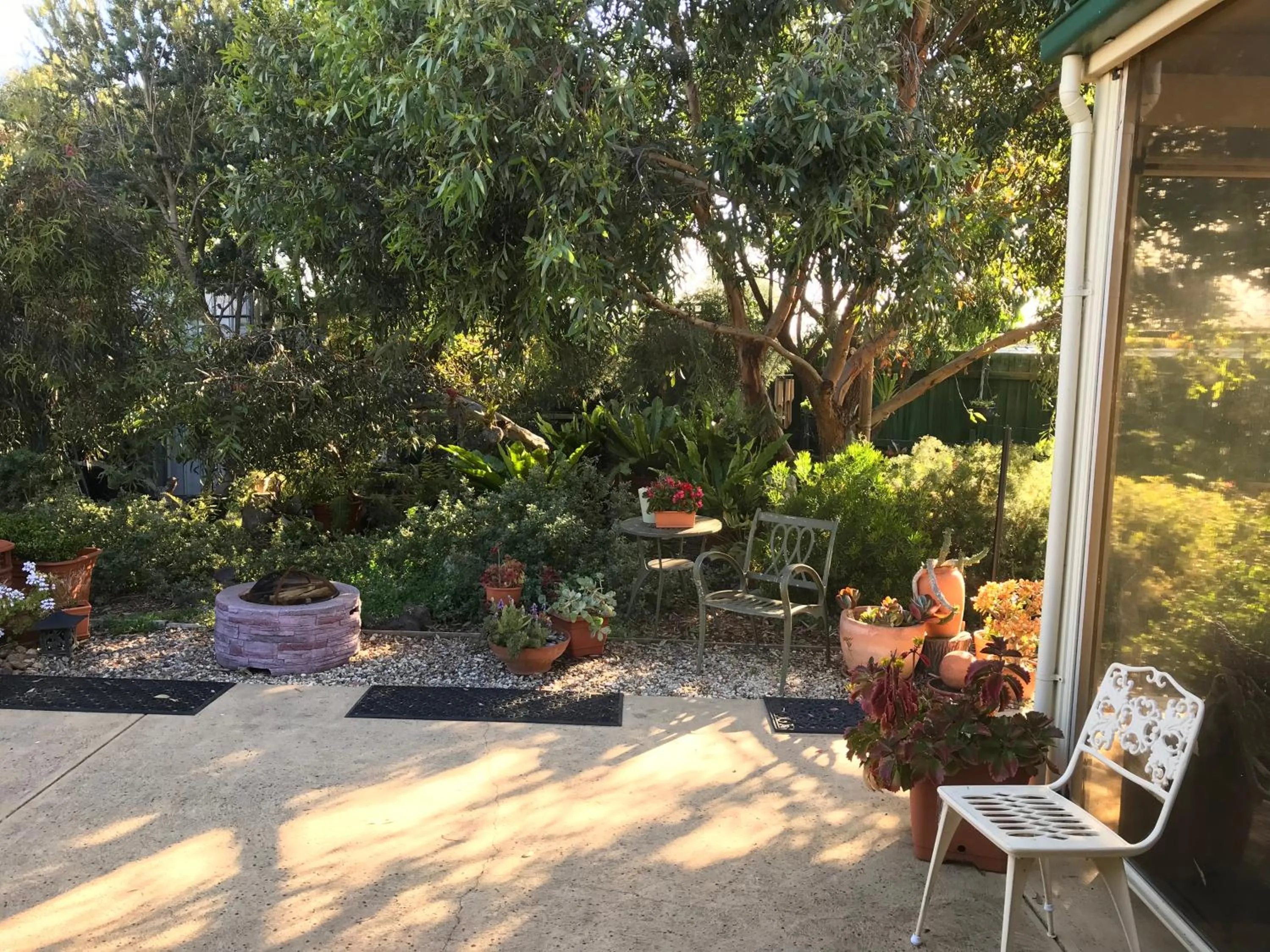 Garden view in We Love the Bay short stays private suite 1 to 4 days