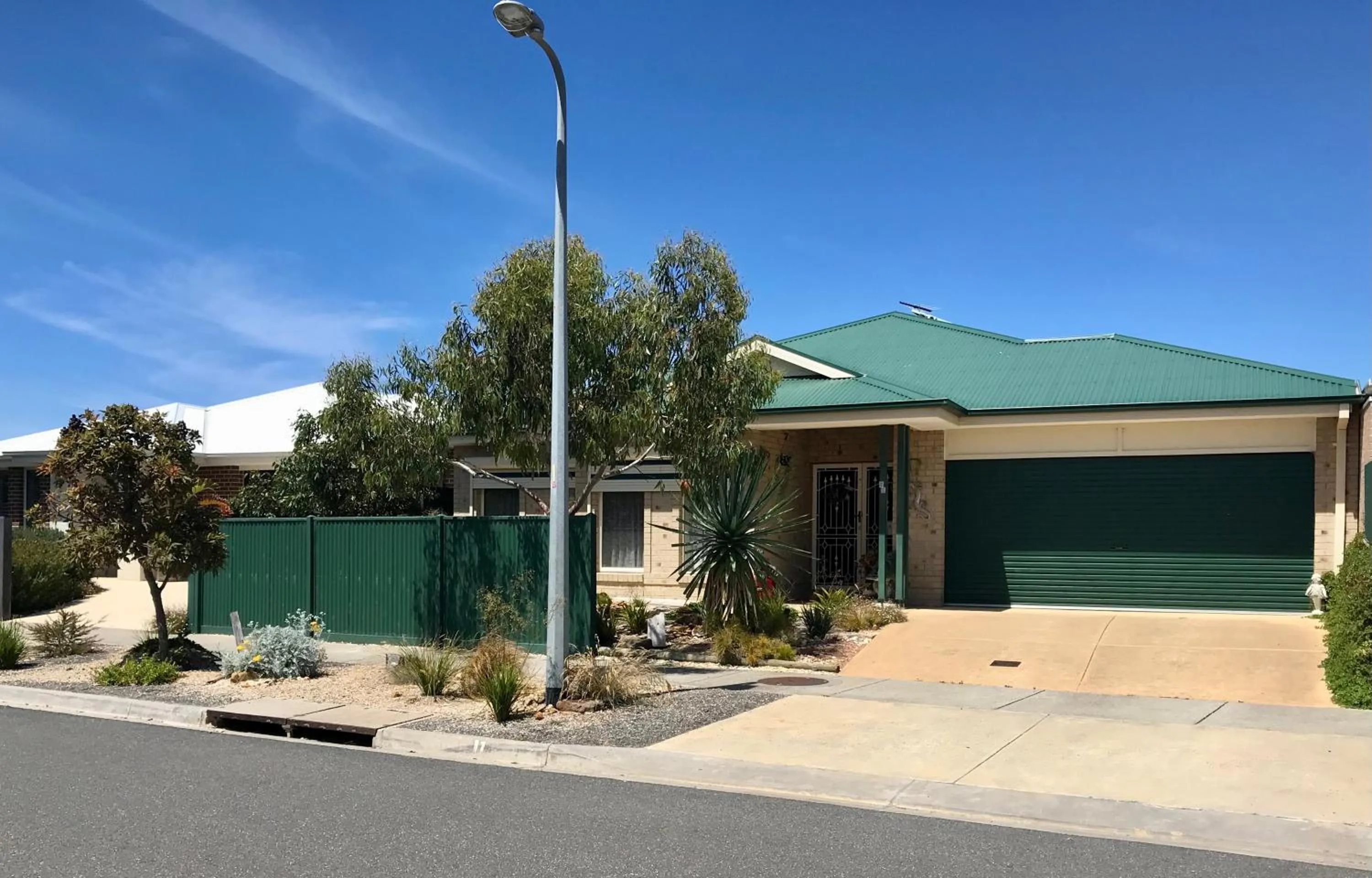 Property building in We Love the Bay short stays private suite 1 to 4 days