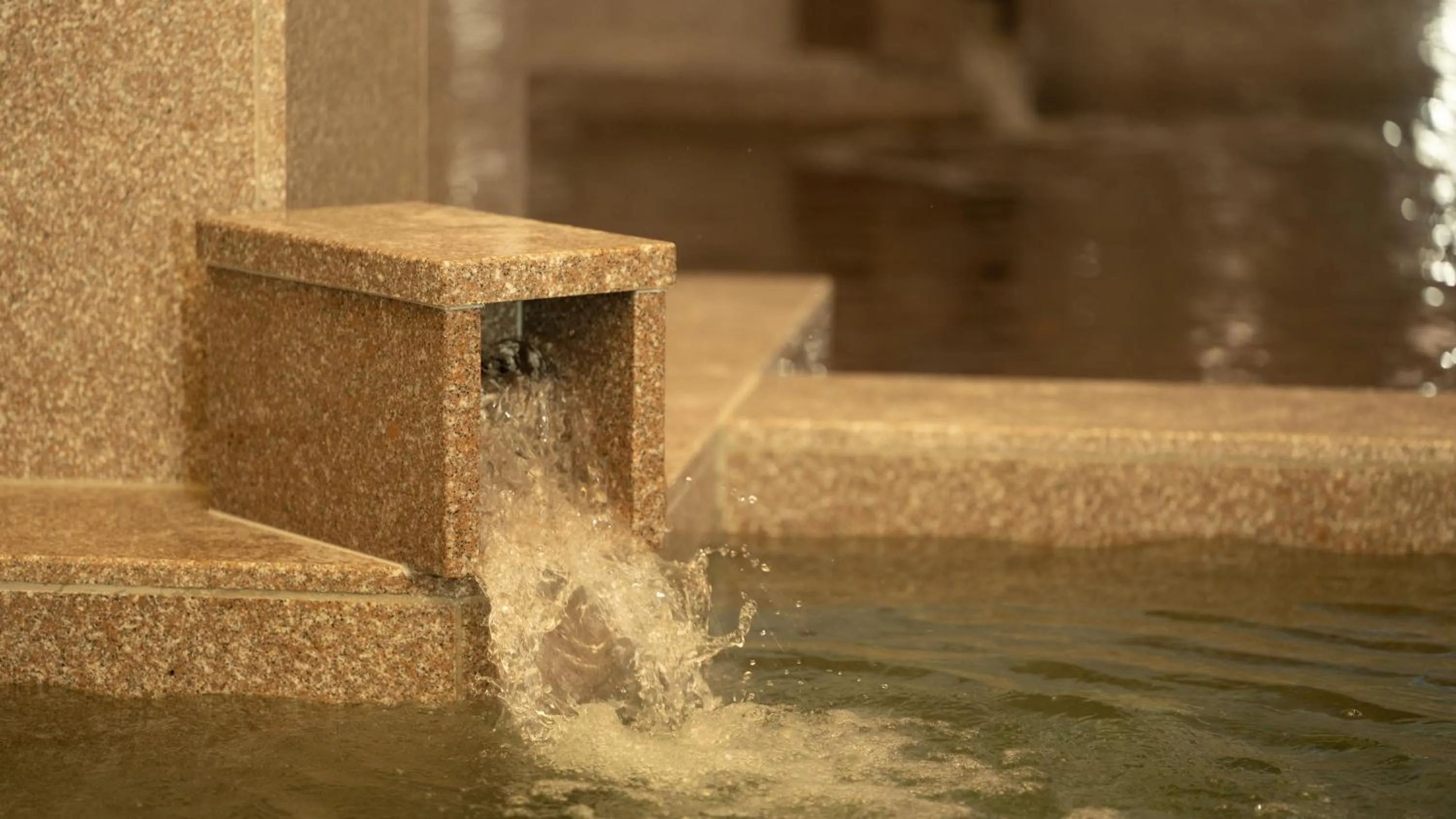 Hot Spring Bath in HOTEL SANSUI NAHA Ryukyu Onsen Naminoue-No-Yu