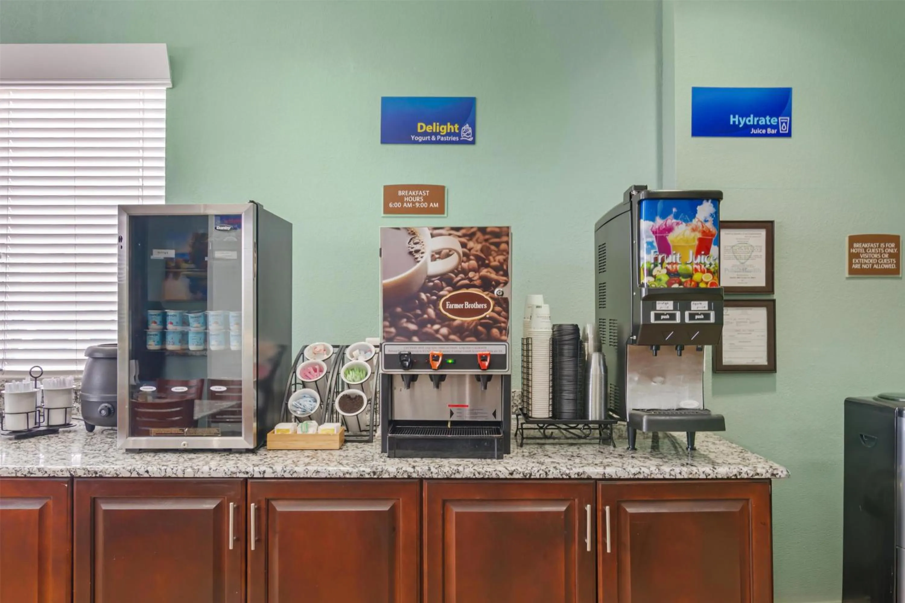 Breakfast in Best Western Teal Lake Inn