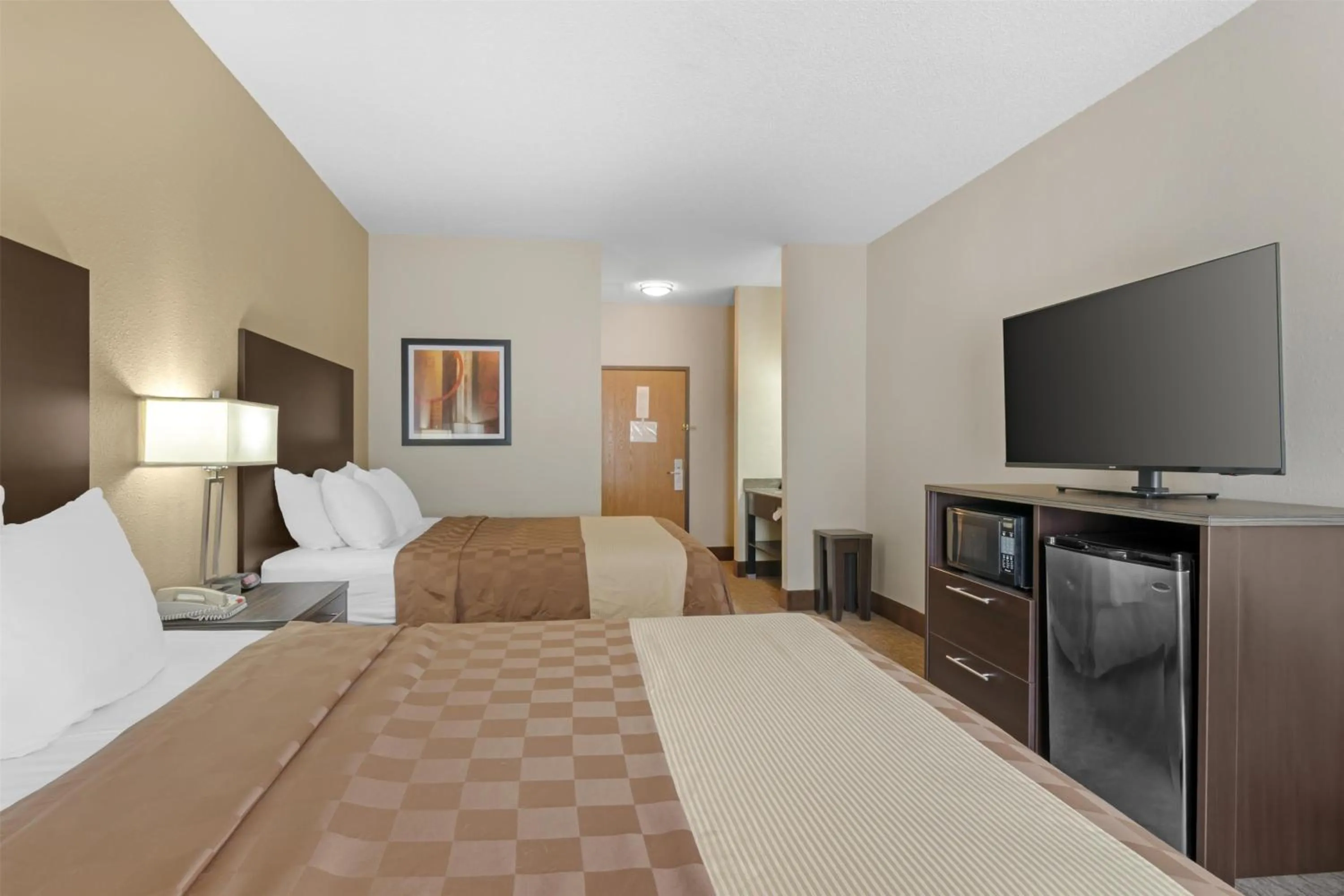 Bedroom, Bed in Best Western Teal Lake Inn