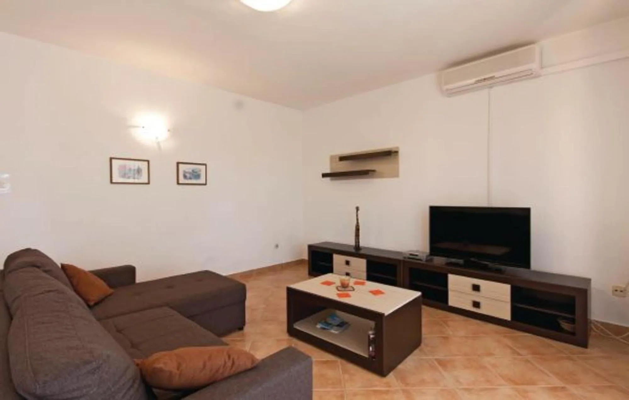 Apartment Vesna 812