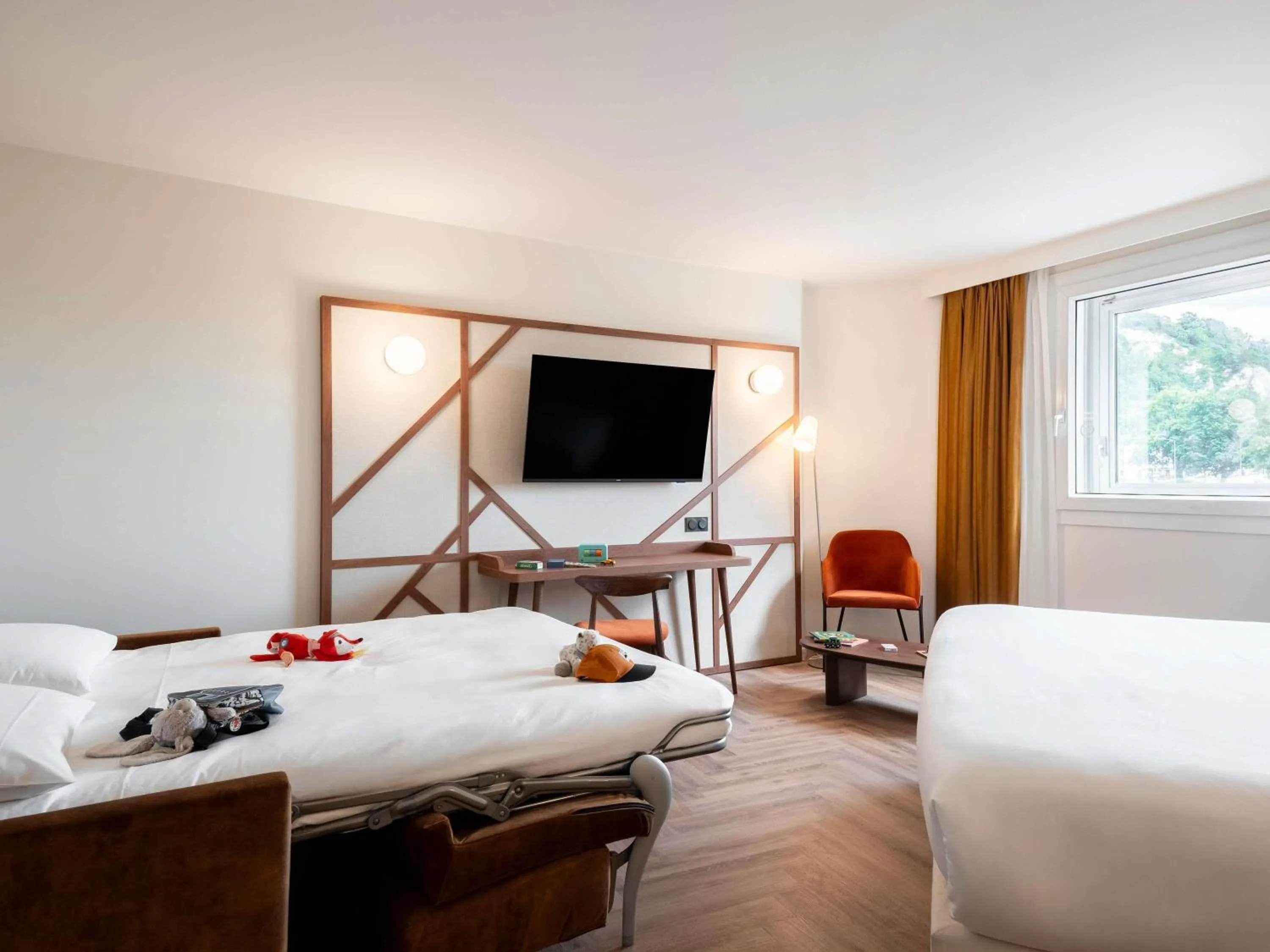 Bedroom, Bed in Mercure Rouen Centre Champ de Mars