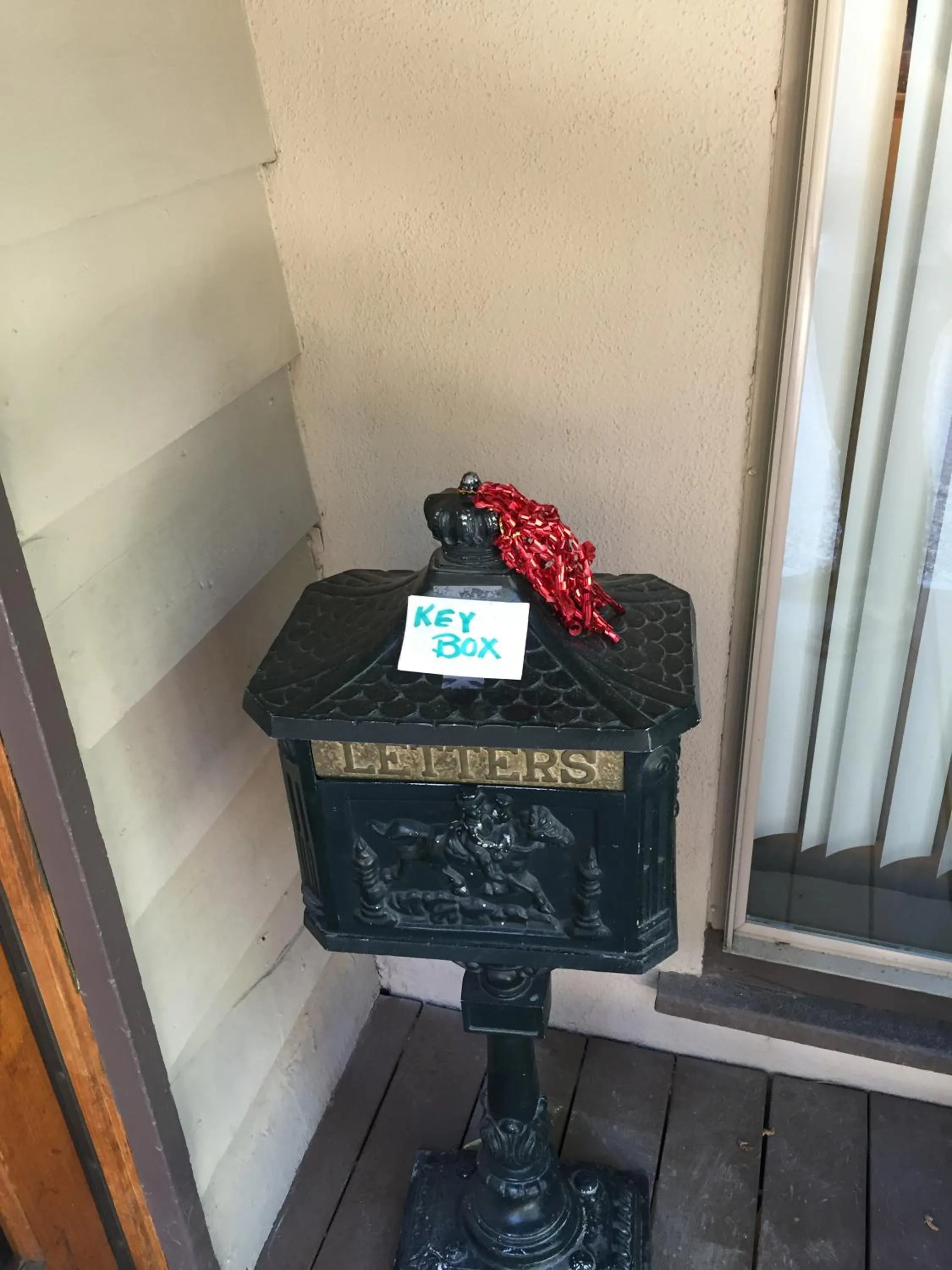 Decorative detail in Goldmine Lodge