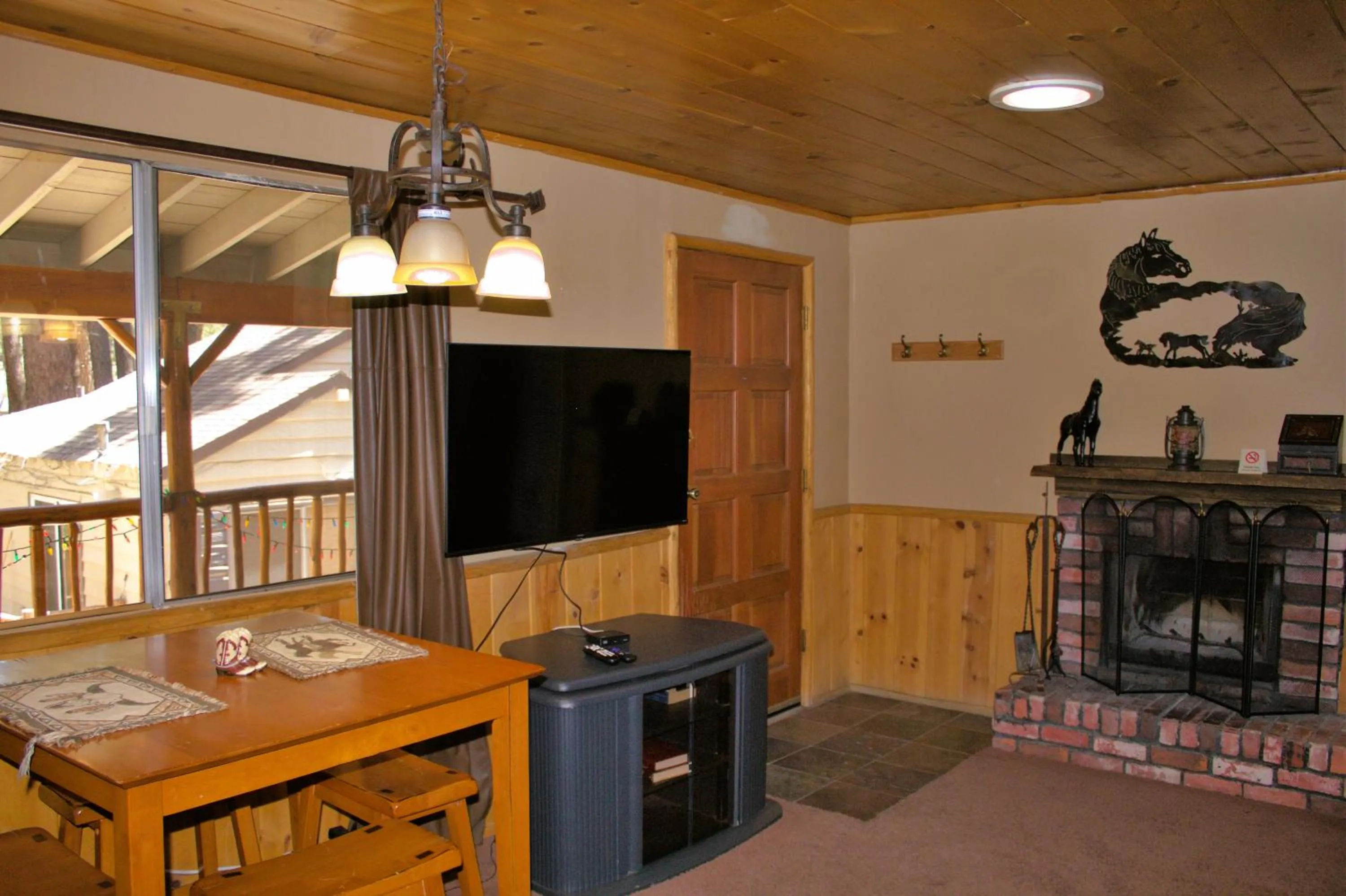 Living room in Goldmine Lodge