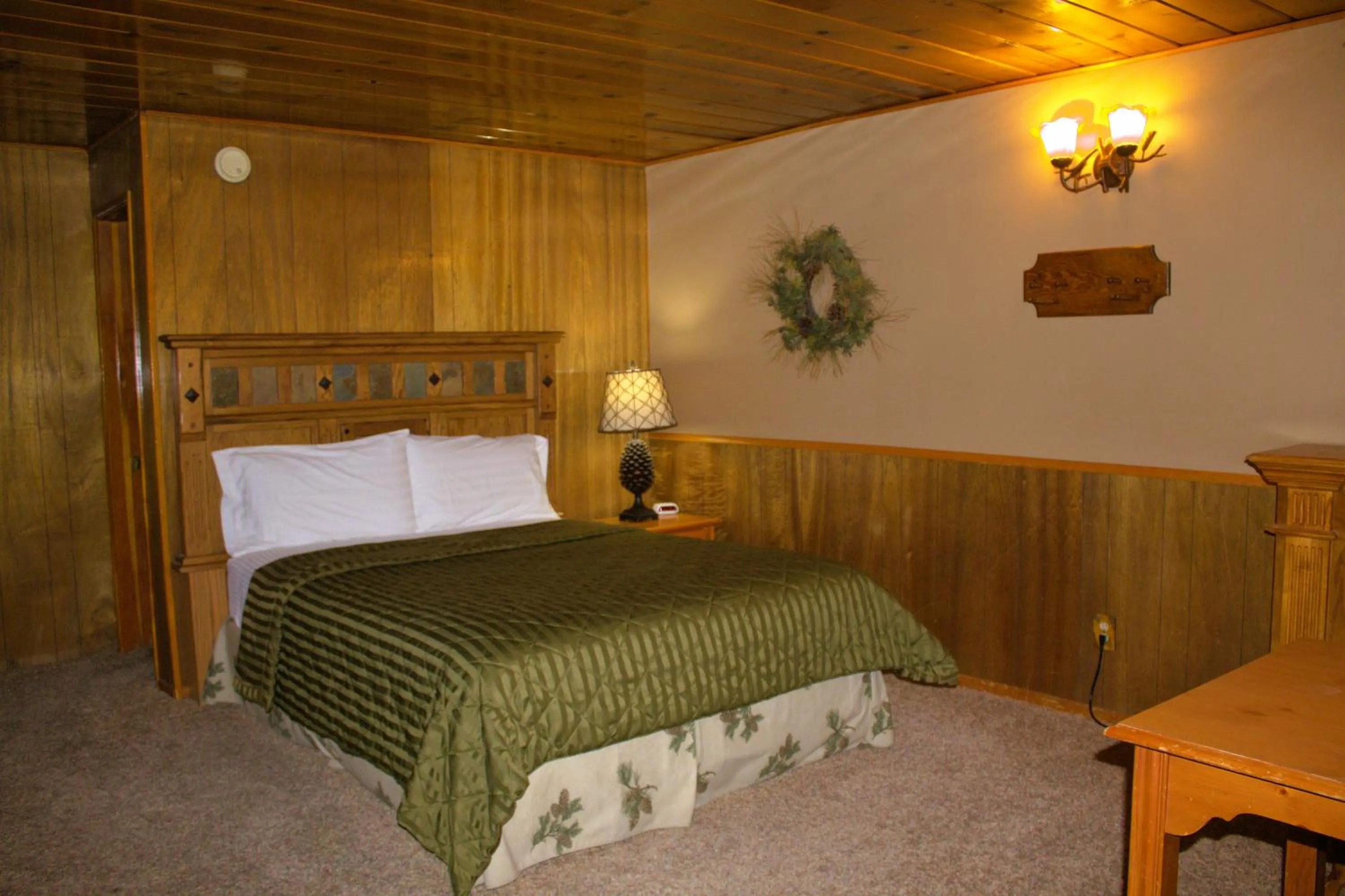 Bed in Goldmine Lodge