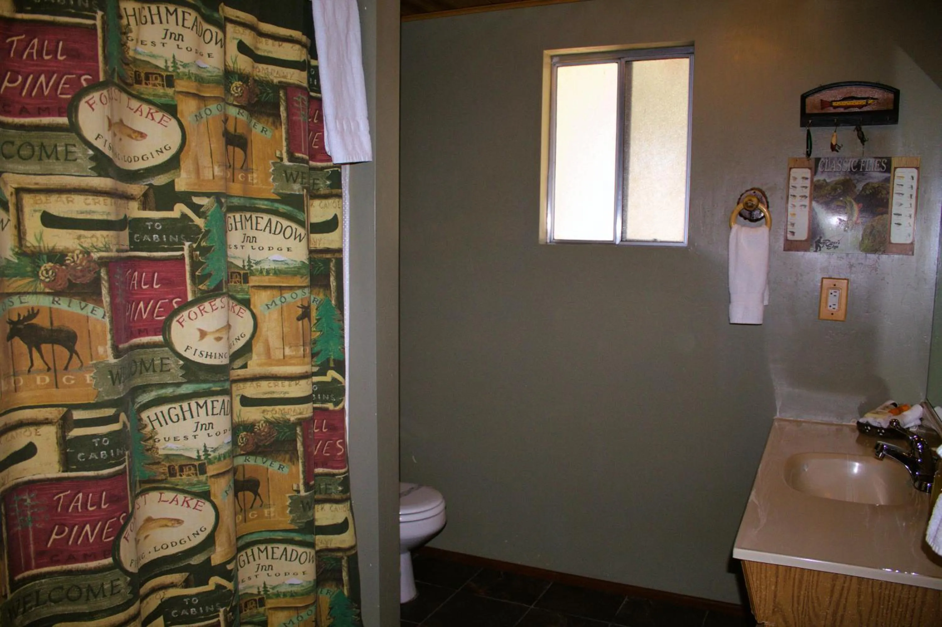 Bathroom in Goldmine Lodge