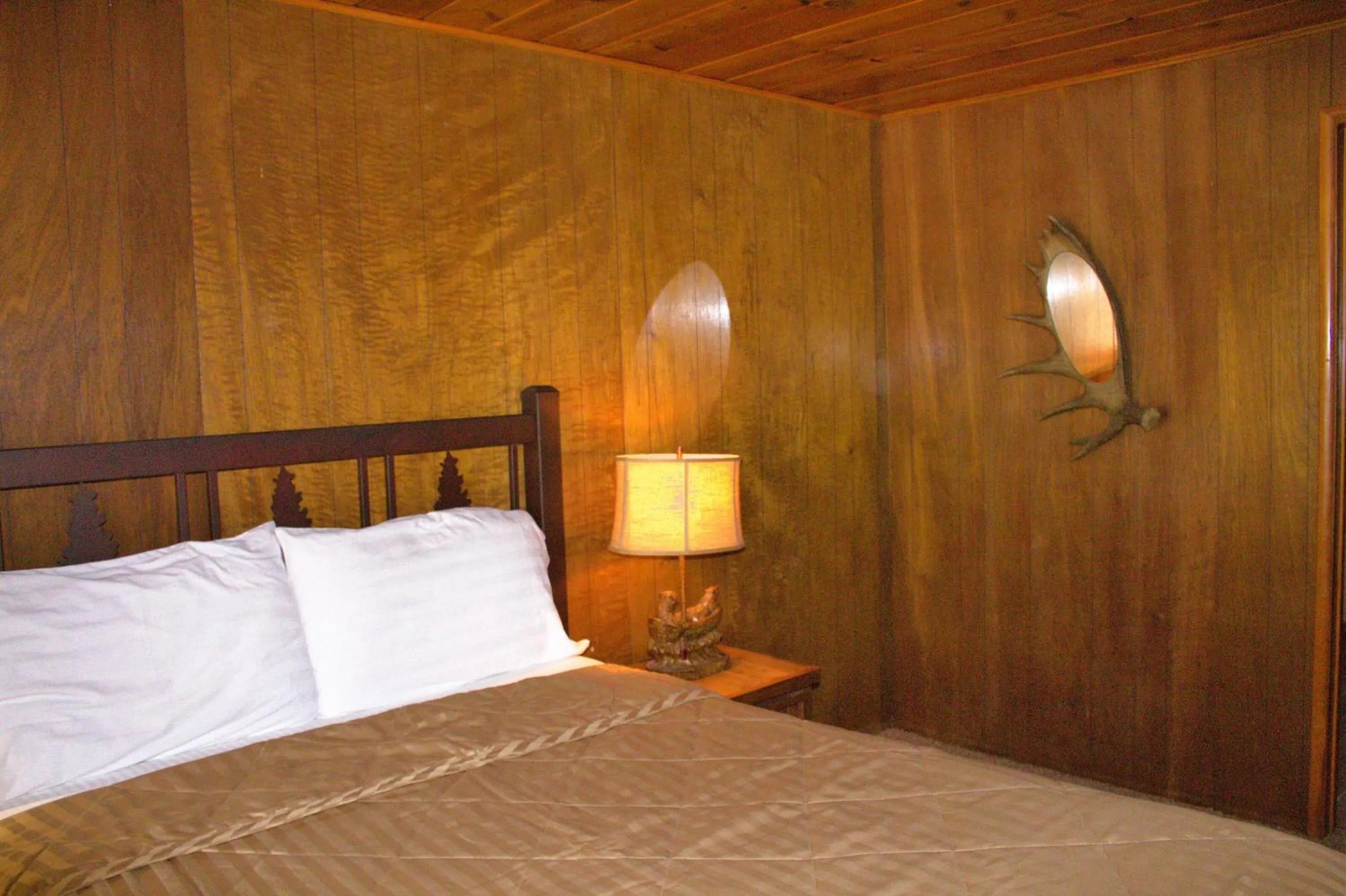 Bed in Goldmine Lodge
