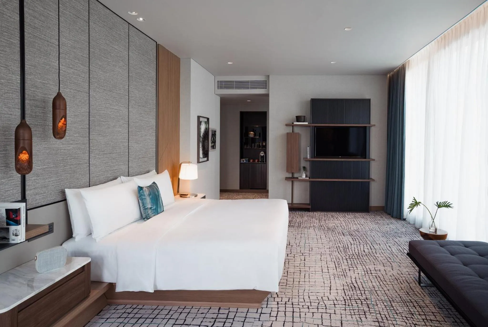 Photo of the whole room, Bed in Kimpton Maa-Lai Bangkok by IHG