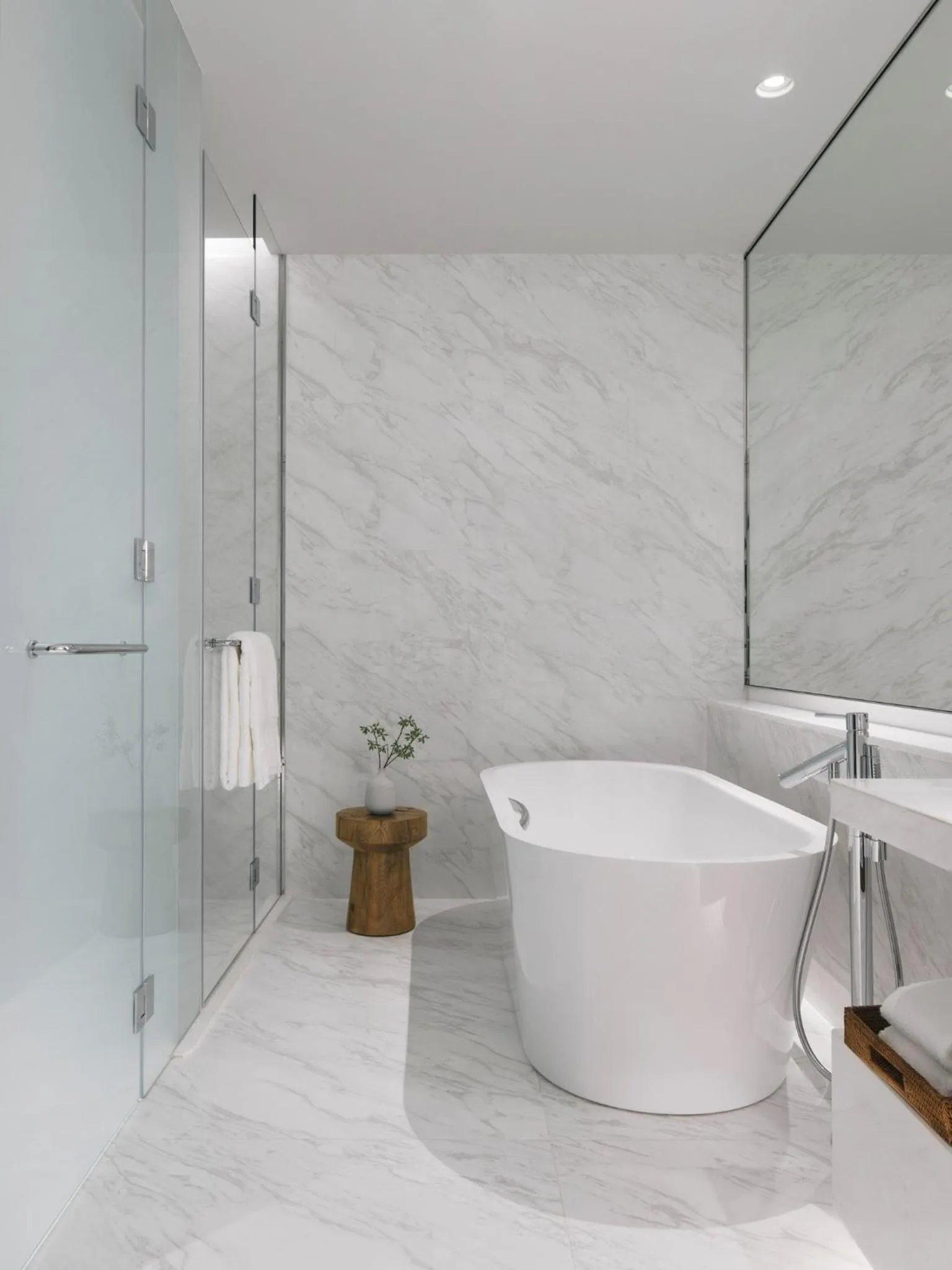 Bathroom in Kimpton Maa-Lai Bangkok by IHG