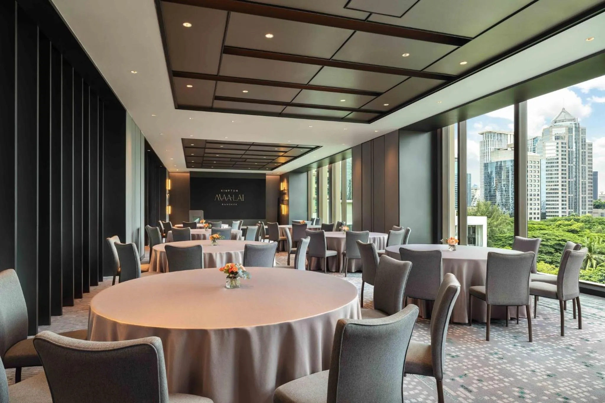 Meeting/conference room in Kimpton Maa-Lai Bangkok by IHG