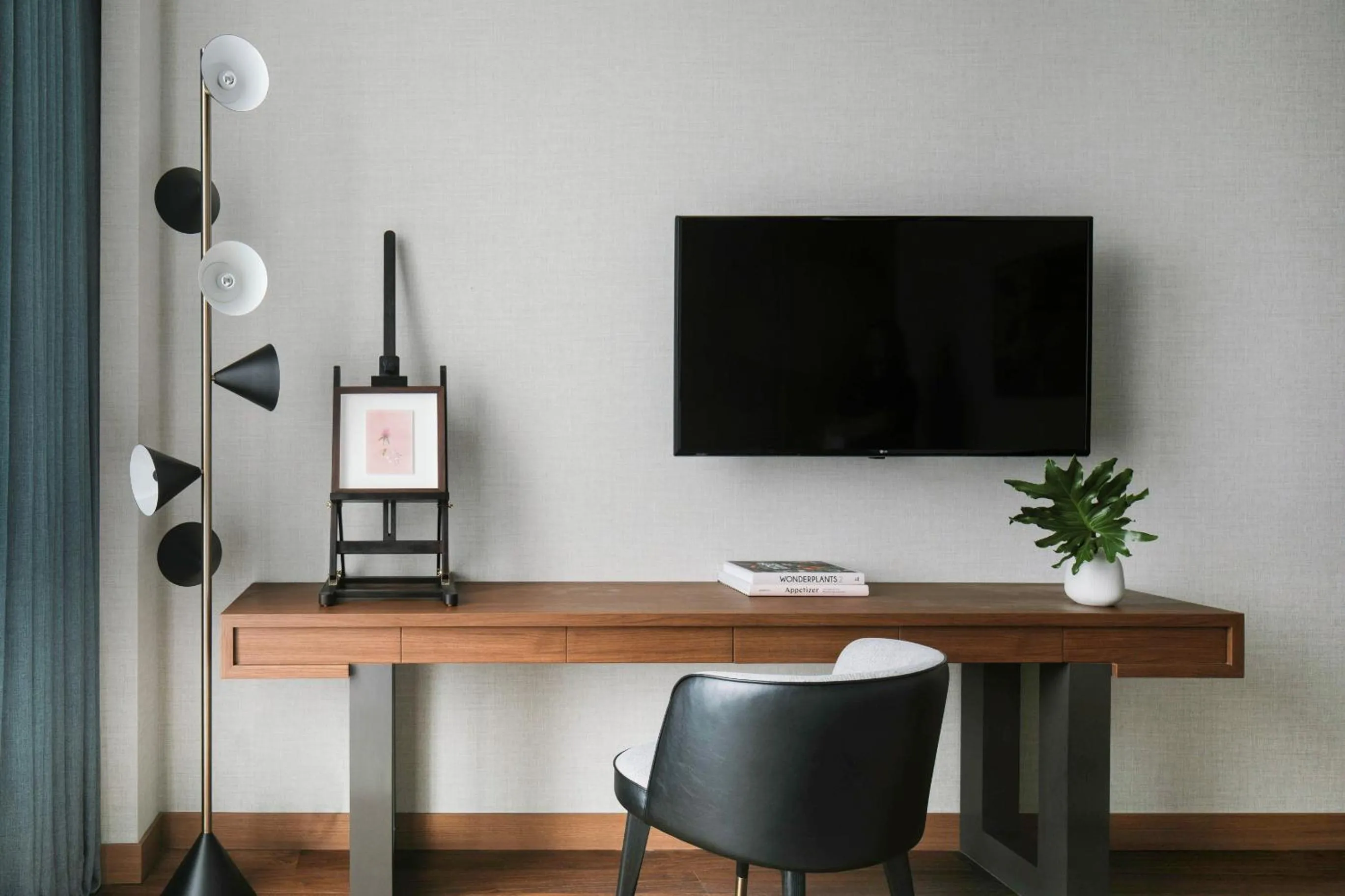 TV and multimedia in Kimpton Maa-Lai Bangkok by IHG