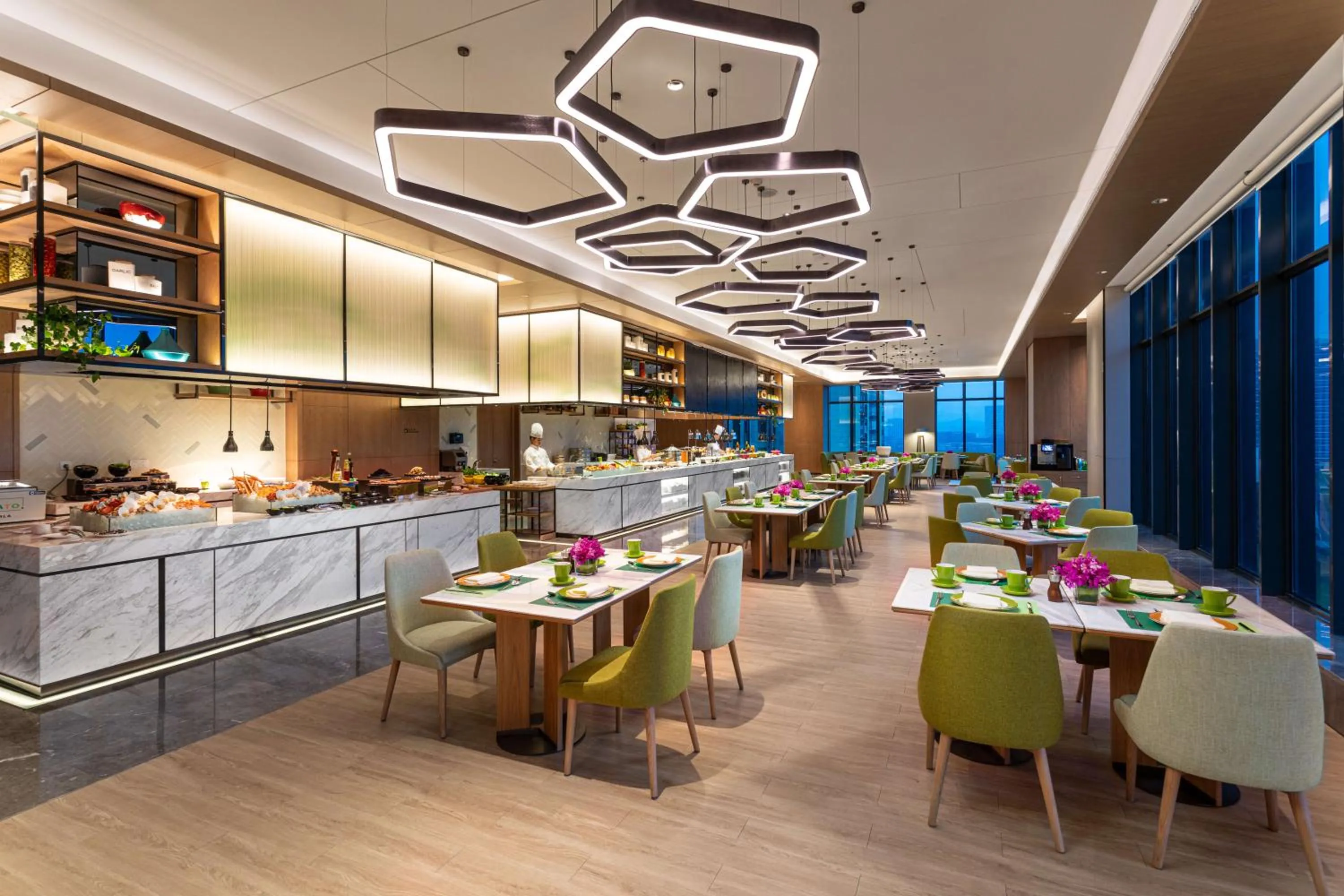 Restaurant/Places to Eat in Holiday Inn Hangzhou Binjiang